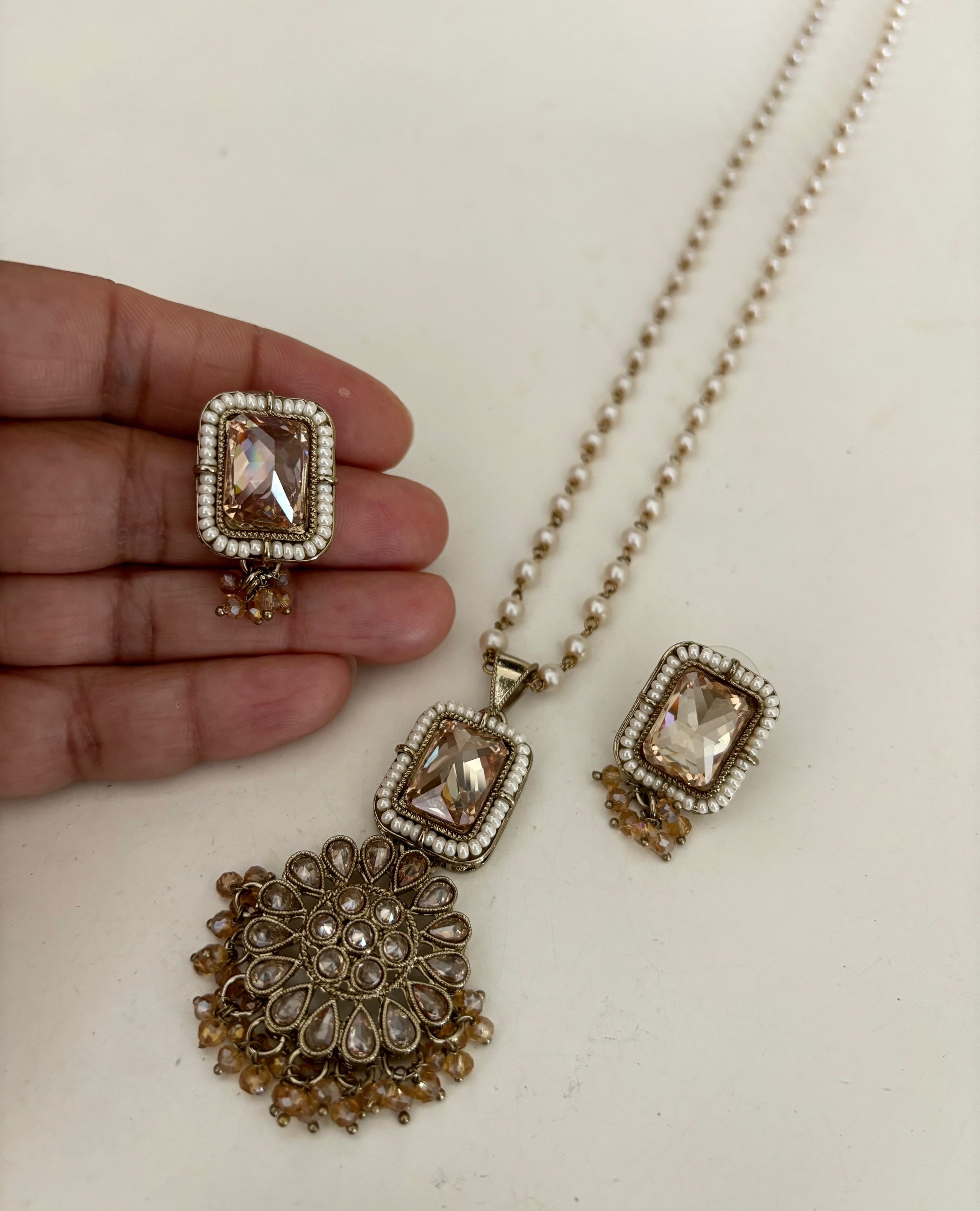 Florence pendant set image 0
