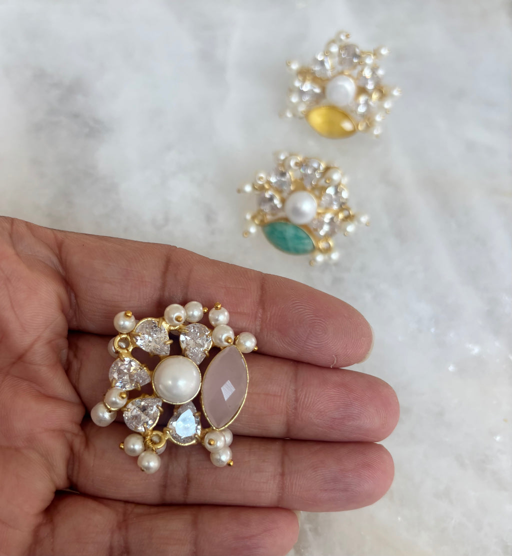 Precious stonework finger ring