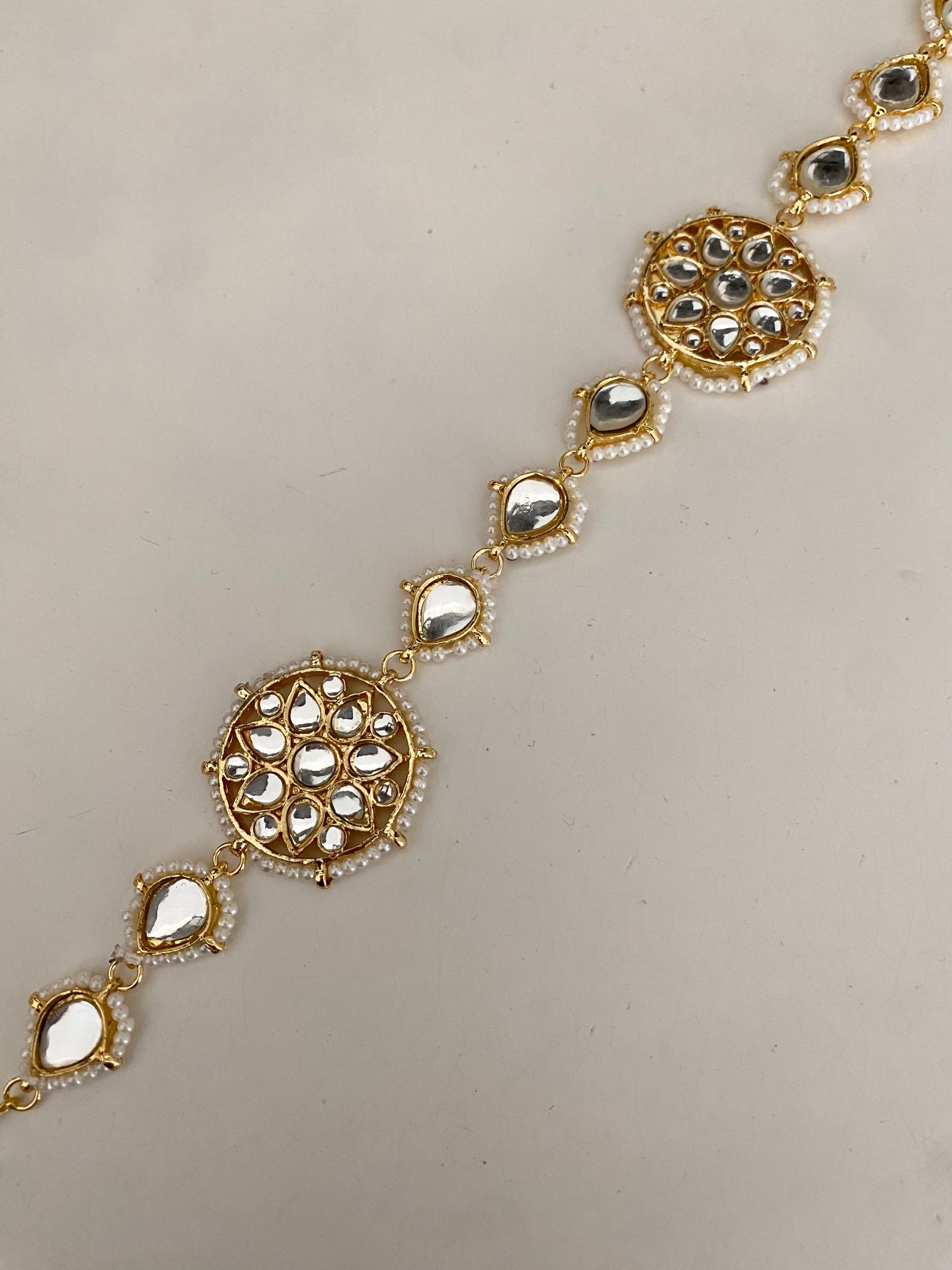 Madhura matta Patti (headband) image 1