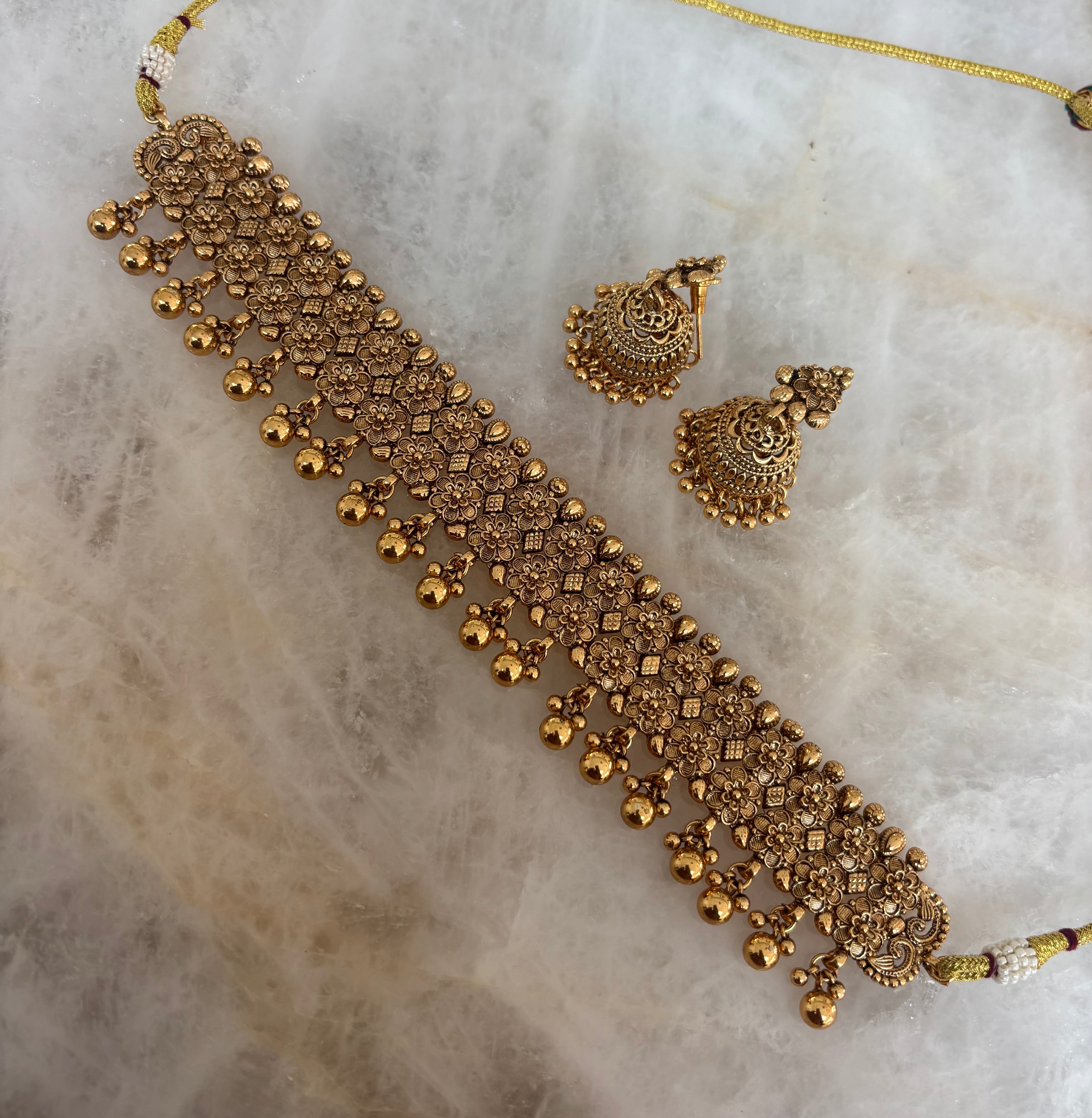 Heritage Choker (A)