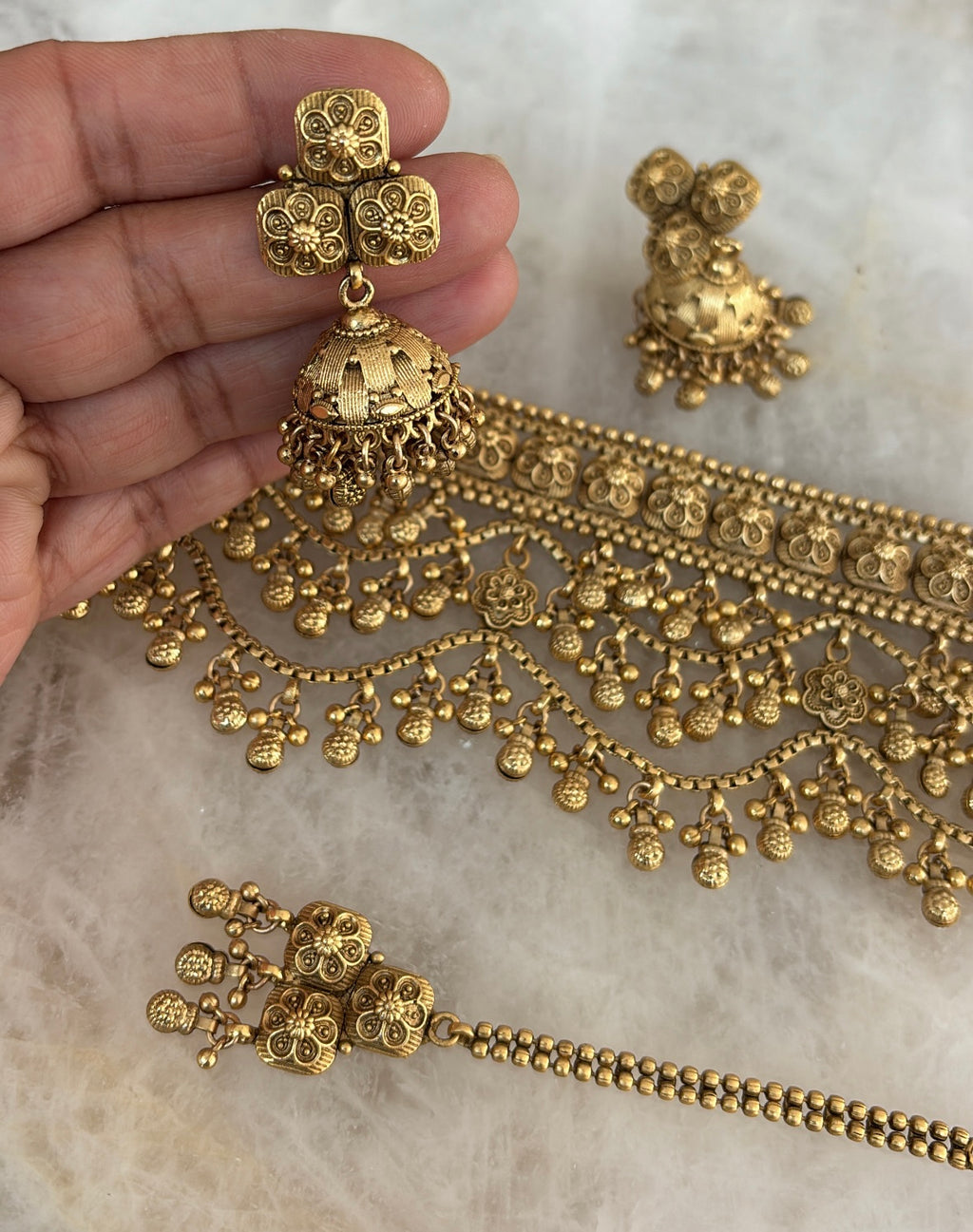 Heritage Choker (E)