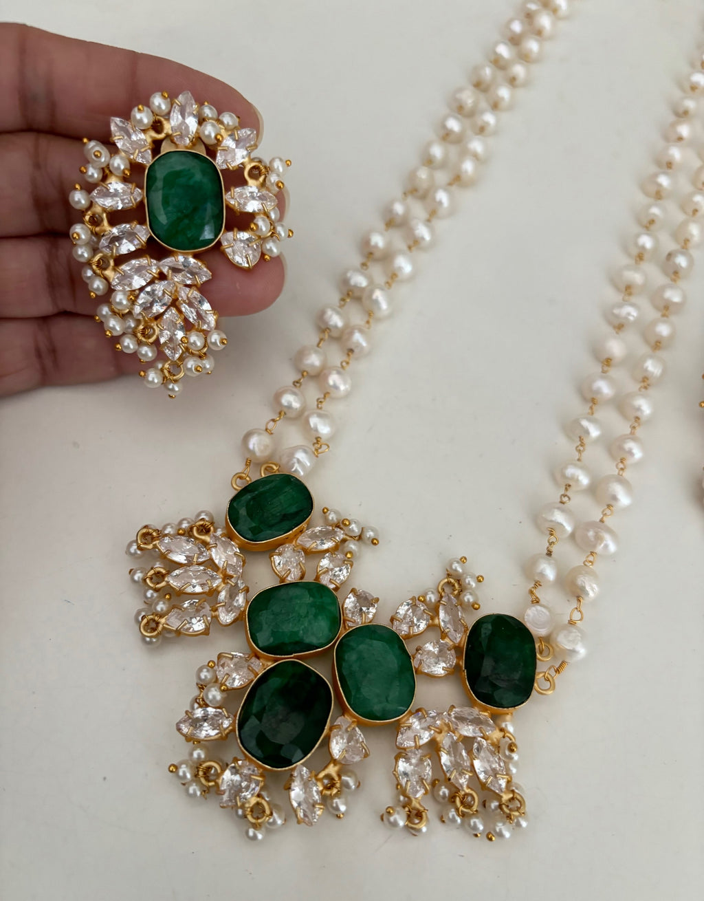 Swarovski precious stone (C) image 1