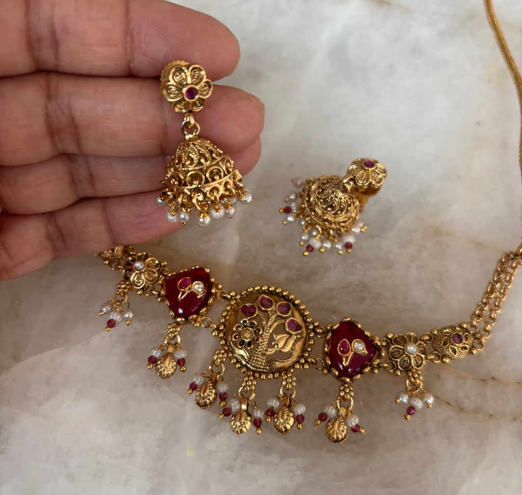 Heritage choker (D)