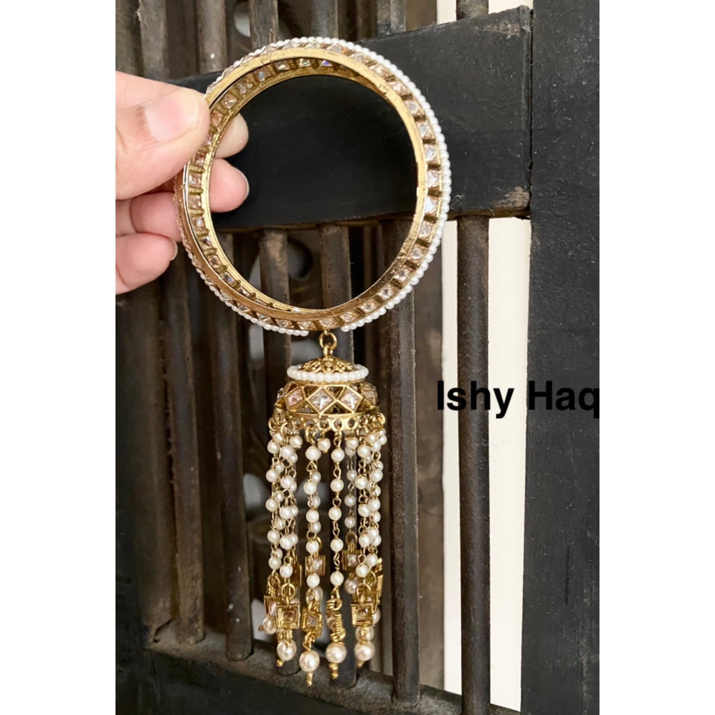 Avni jhumka drop  image 1