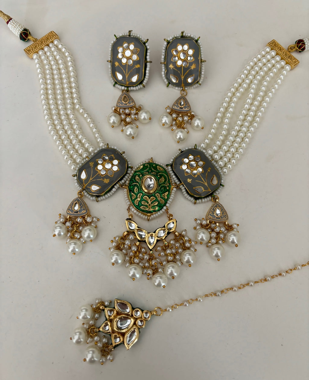 Kundan pearl (green/grey) image 0