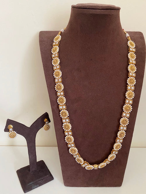 Deeba pearl mala  image 1