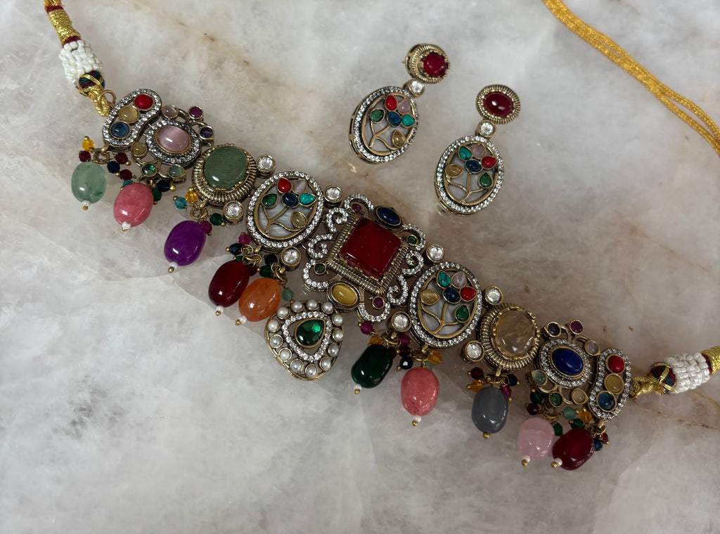 Laji Choker