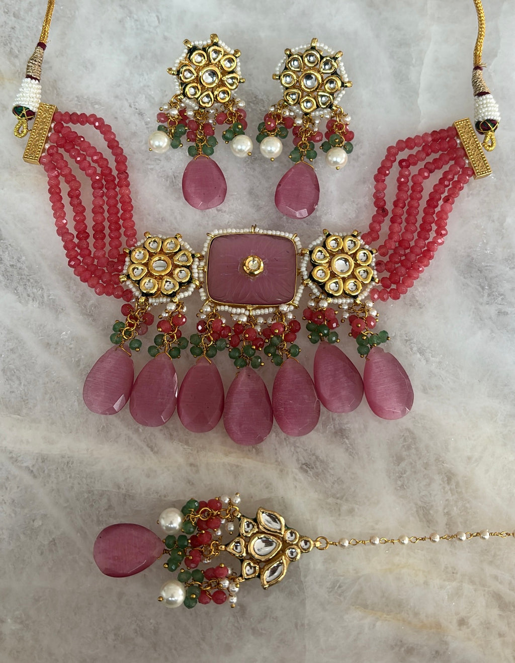 Kundan glass bead