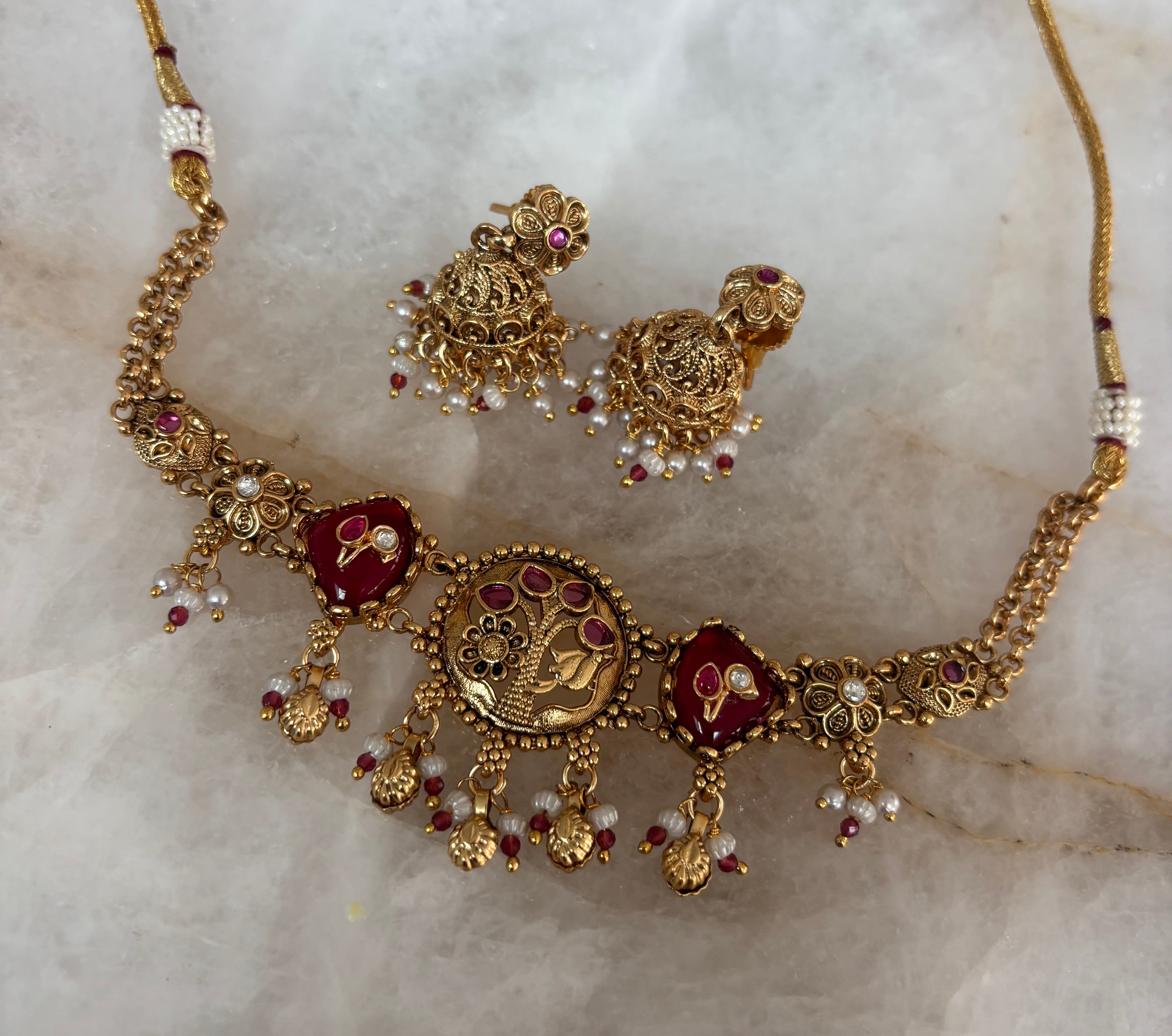 Heritage choker (D)