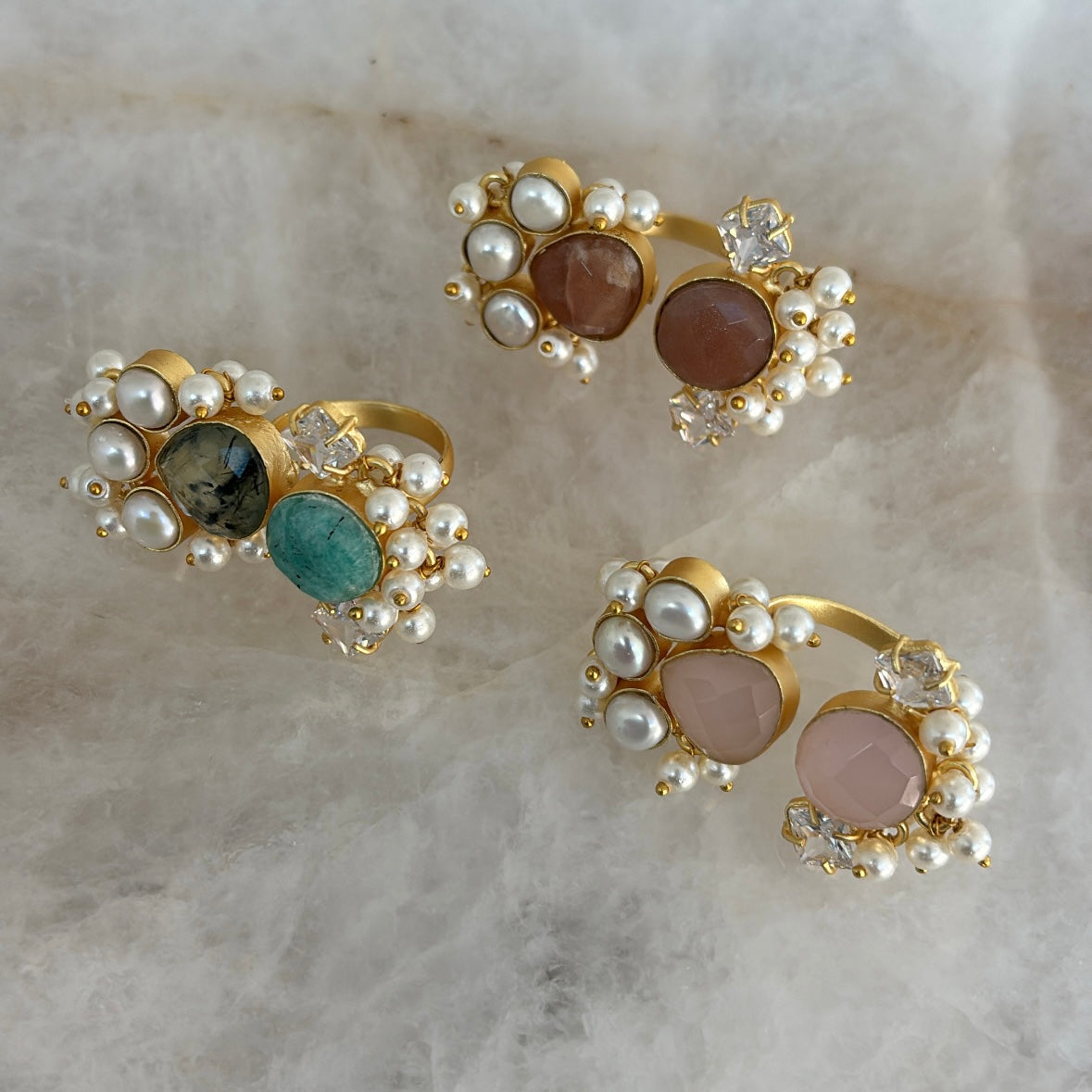 Precious stonework finger ring