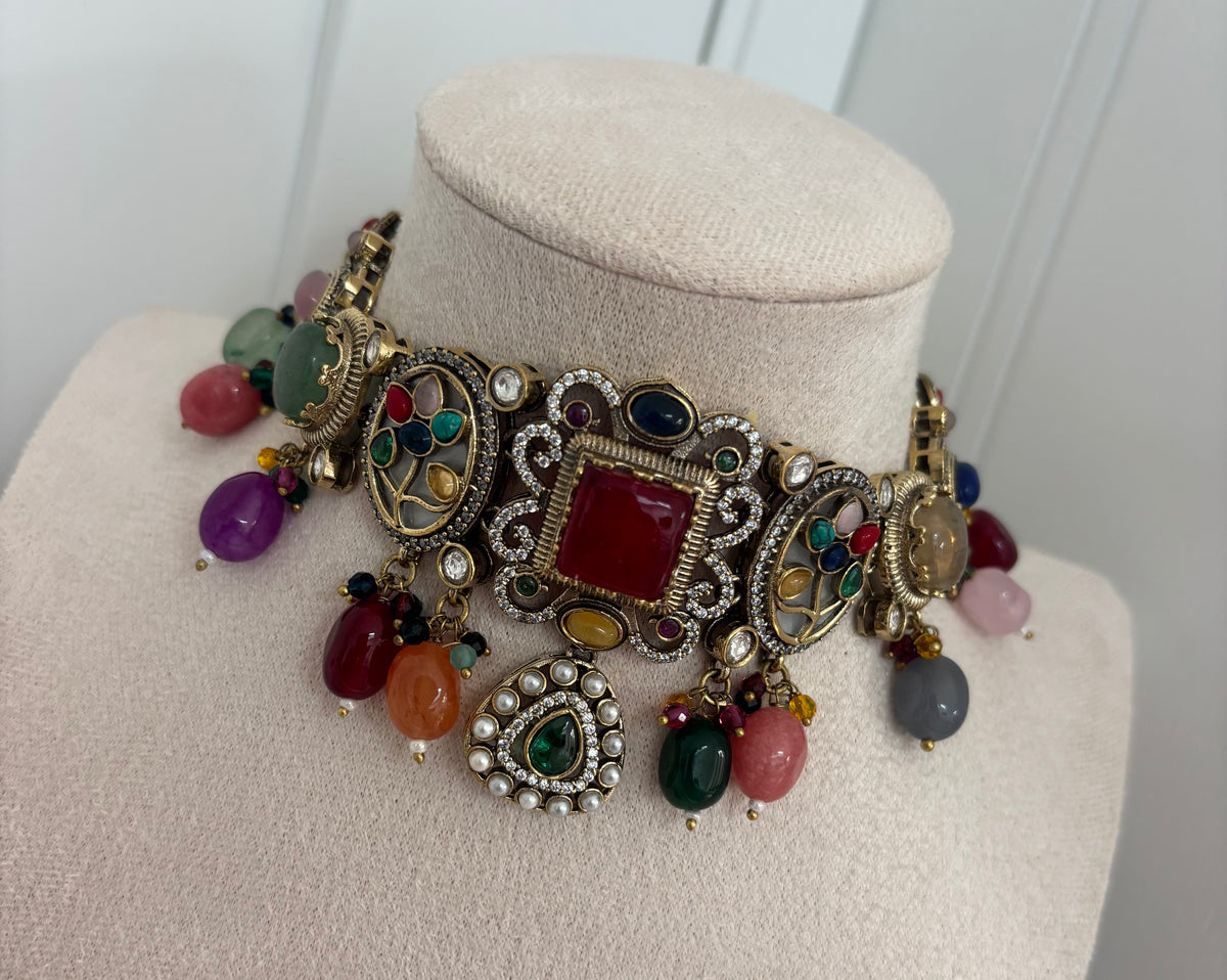 Laji Choker