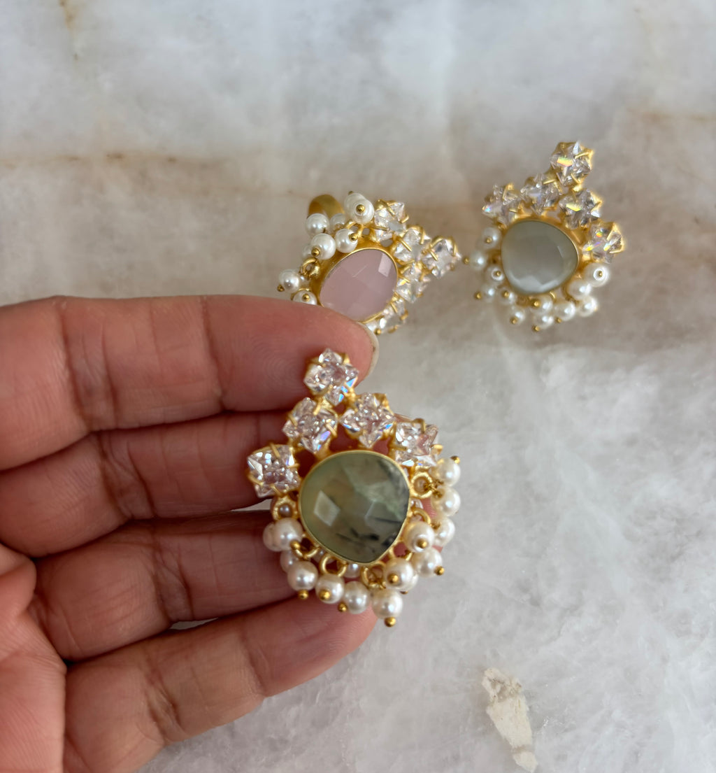 Precious stonework finger ring