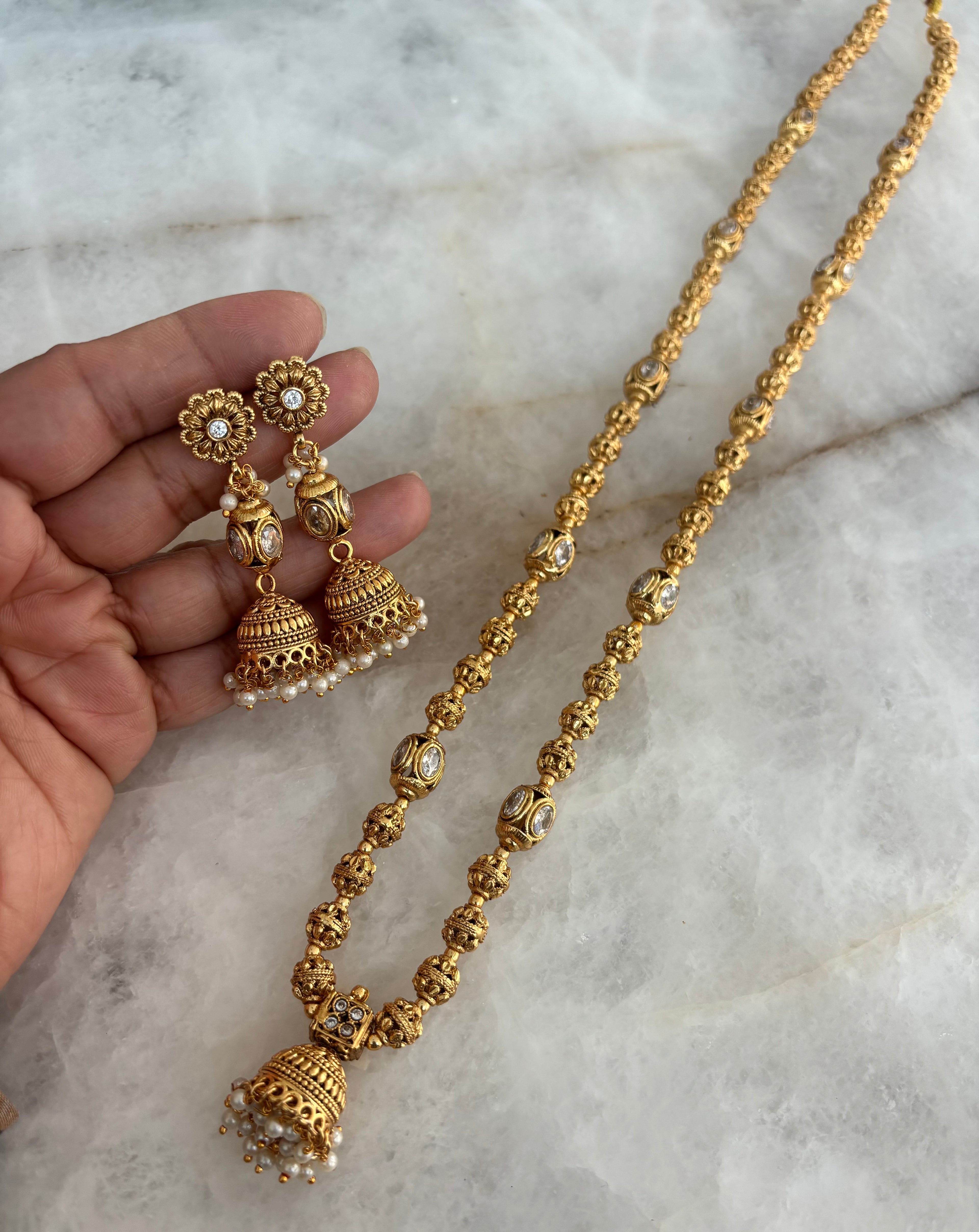 Dome single jhumka drop