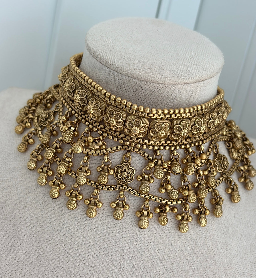 Heritage Choker (E)