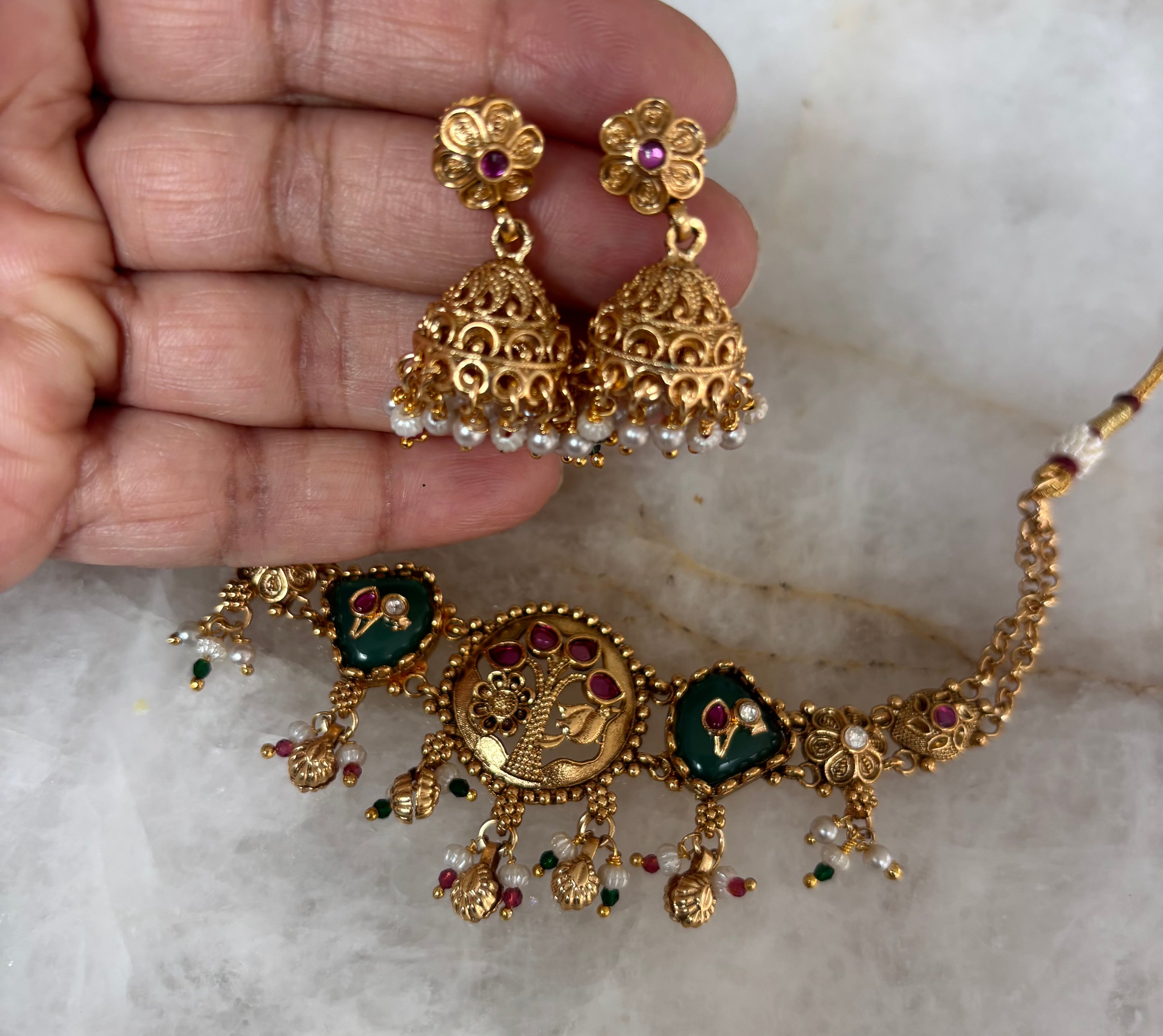 Heritage Choker (C)