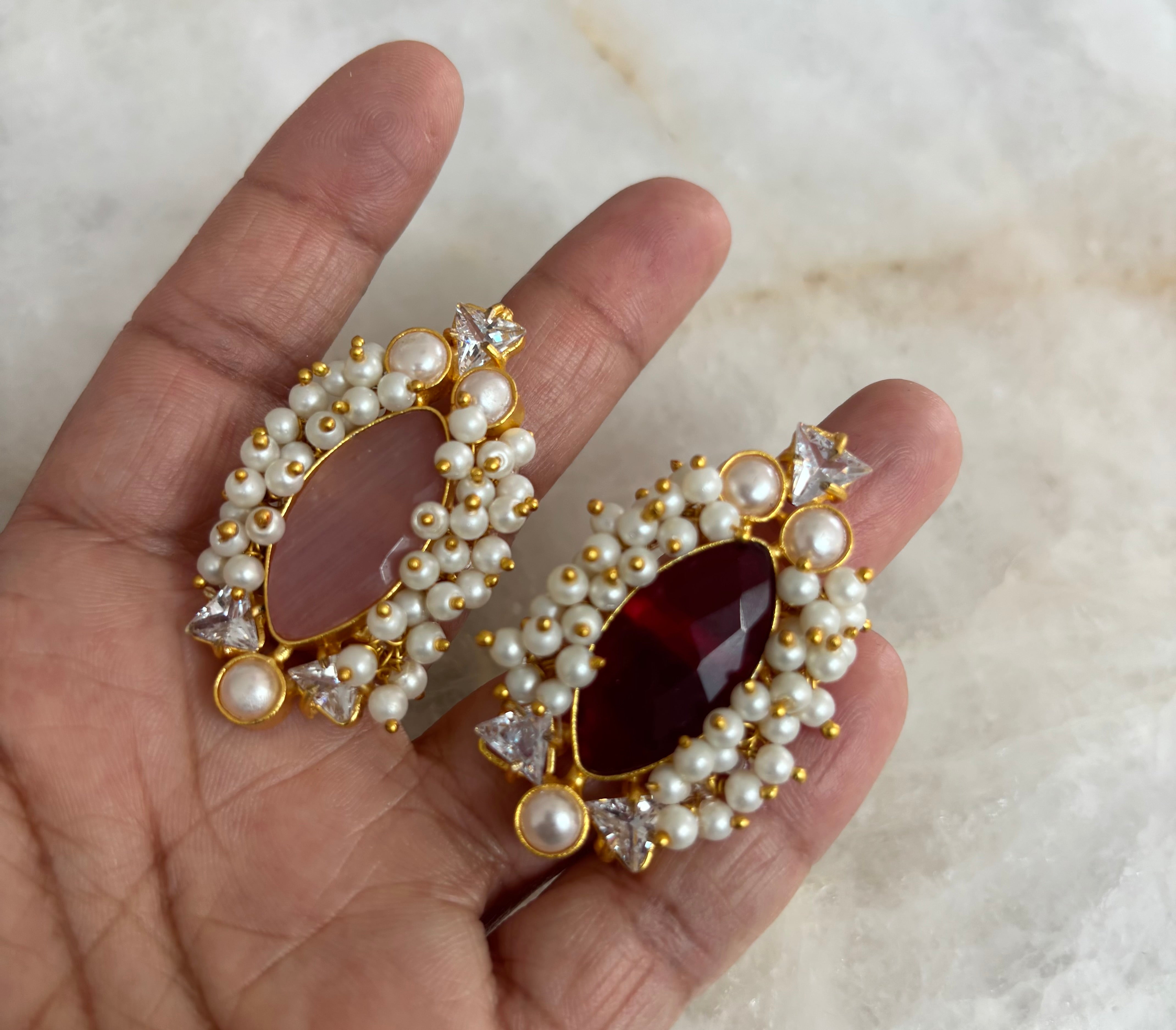 Precious stonework finger ring