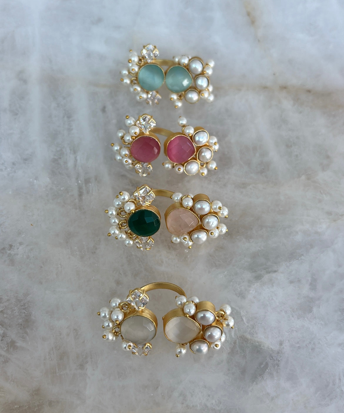 Precious stonework finger ring