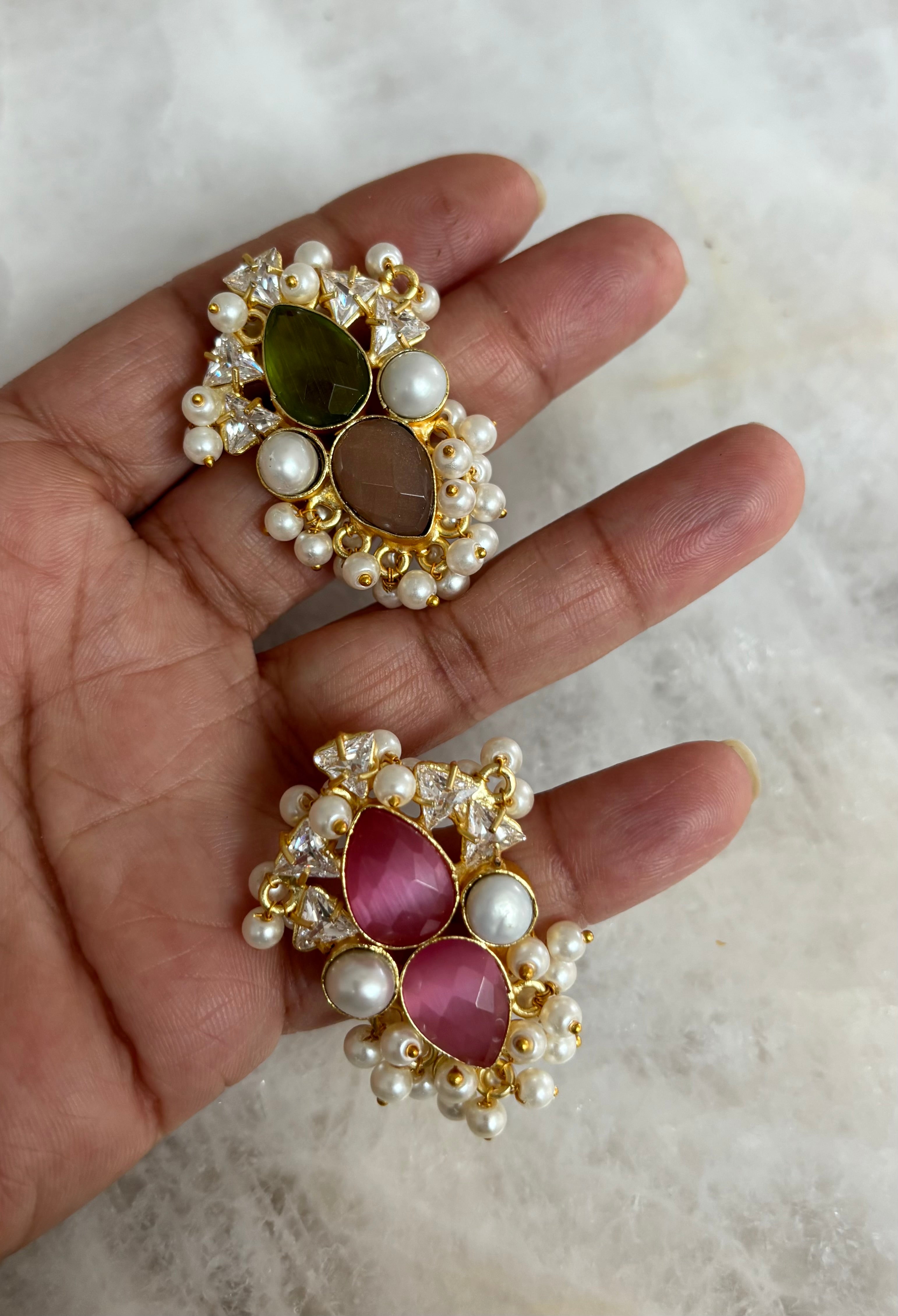 Precious stonework finger ring