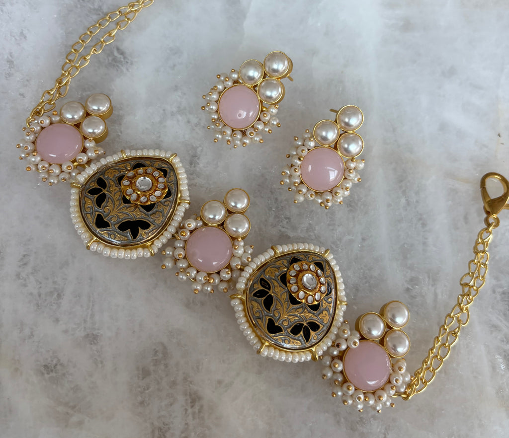 Limited edition choker (A)
