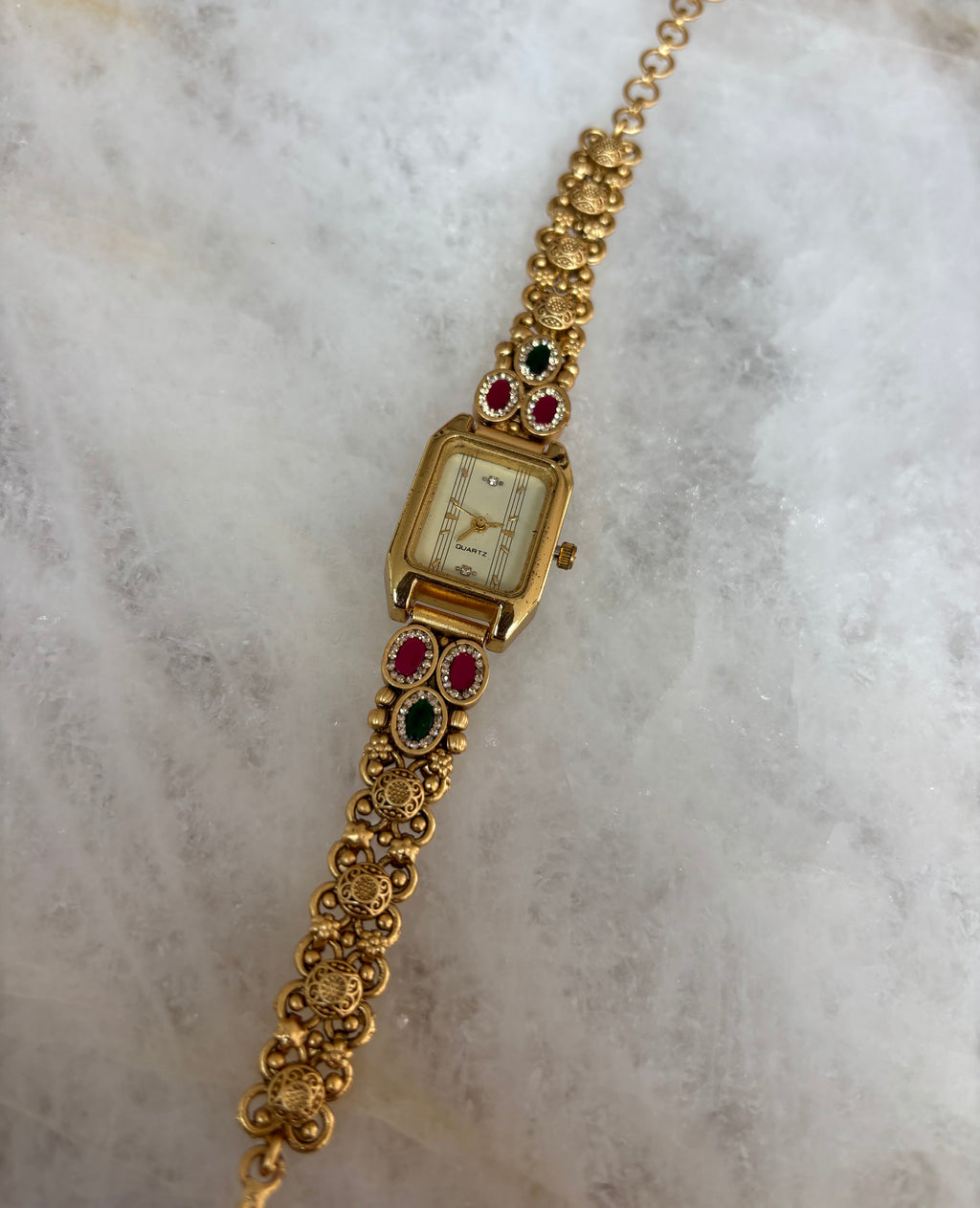 Watch (A)