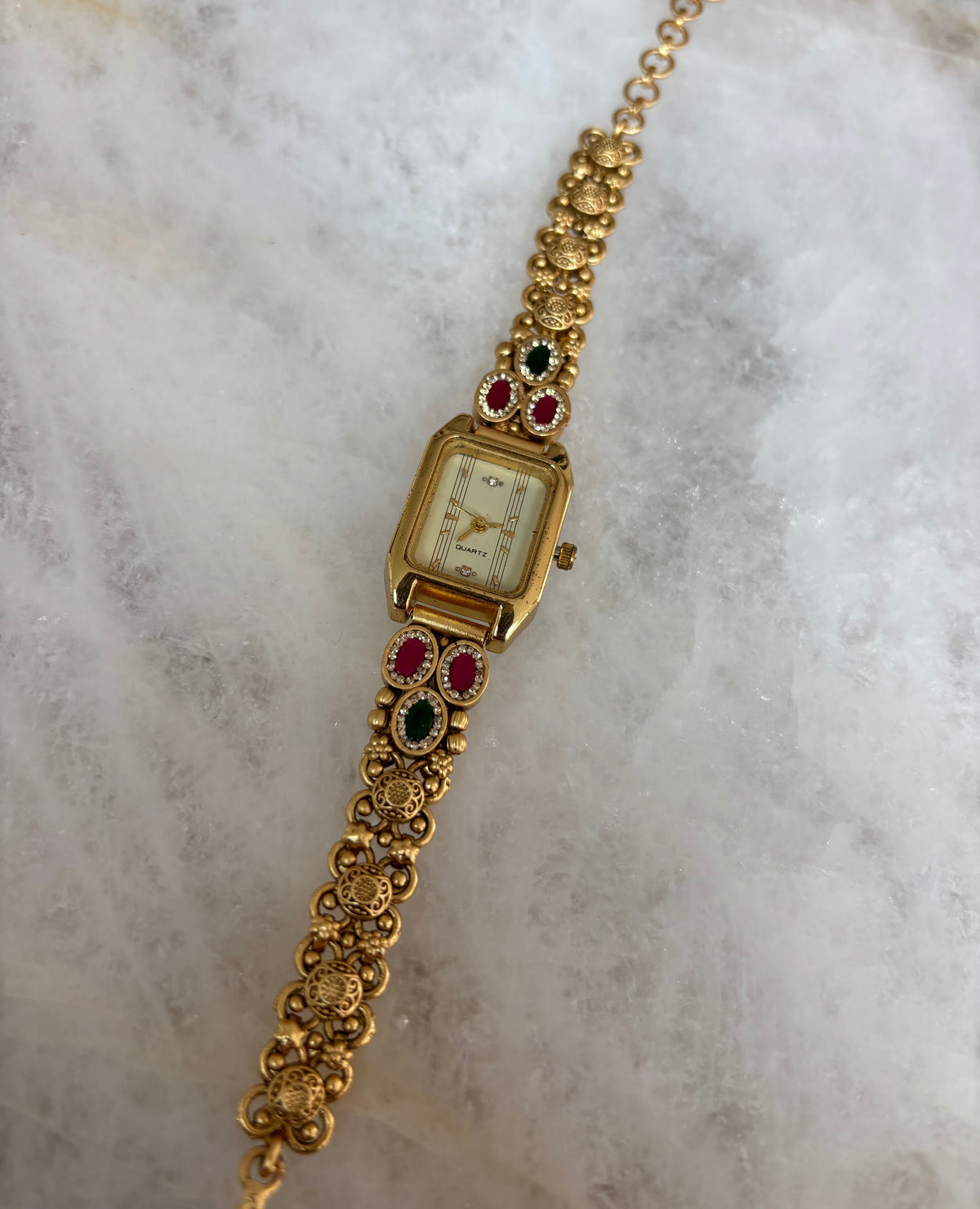 Watch (A)