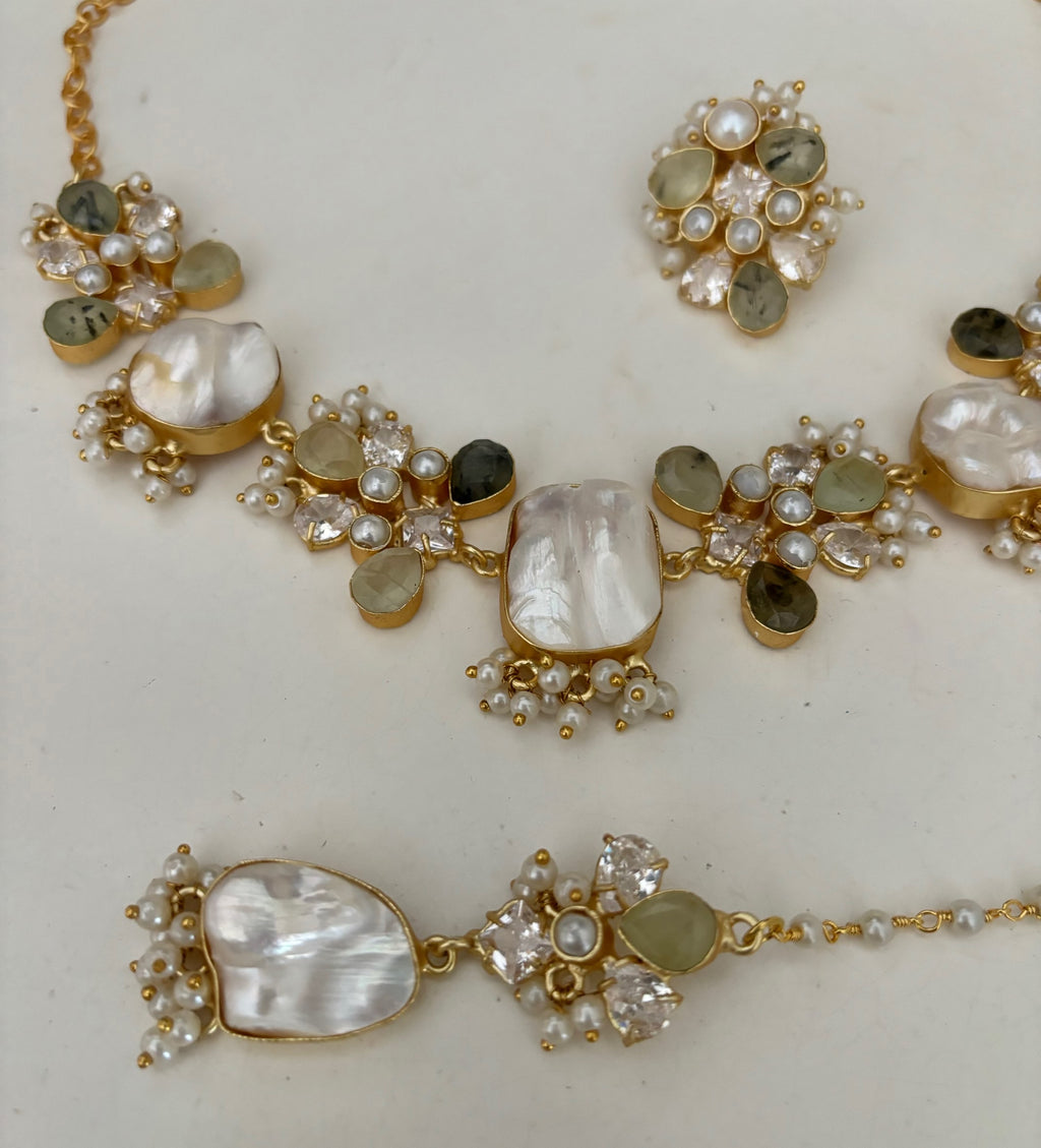Precious mother of pearl (Baroque pearl) image 3