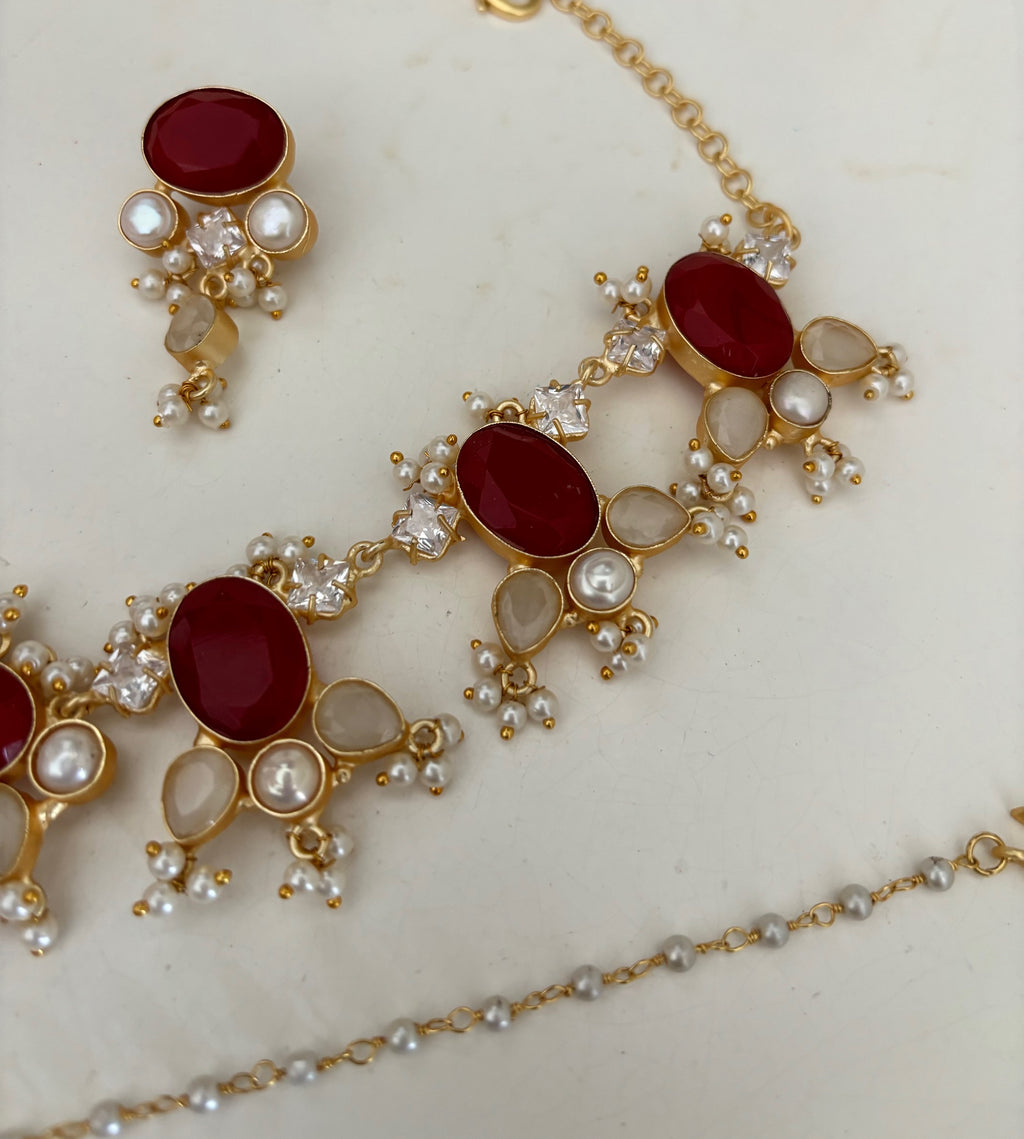 Precious deep red  image 3