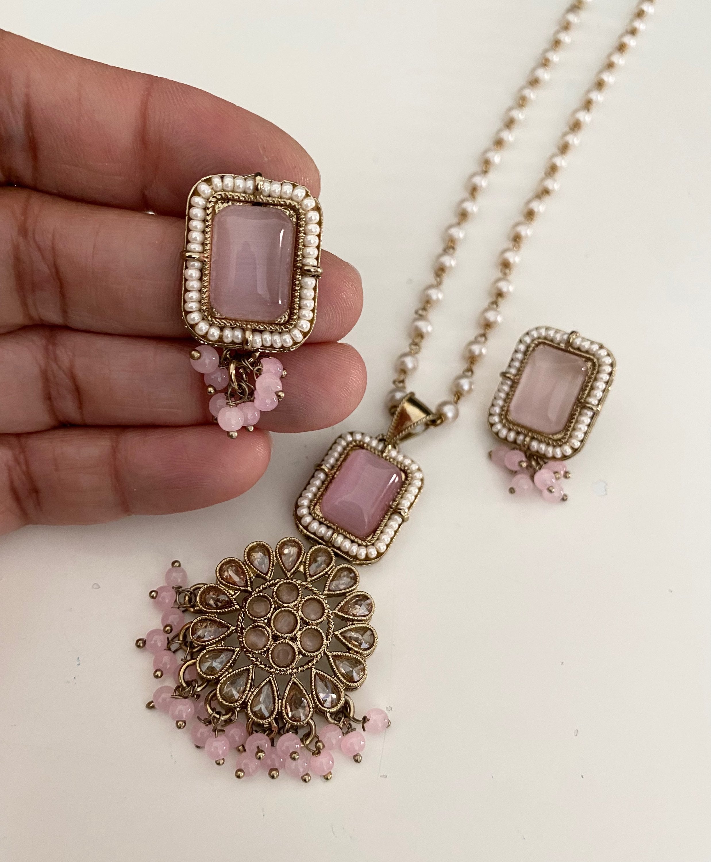 Florence pendant set  image 1