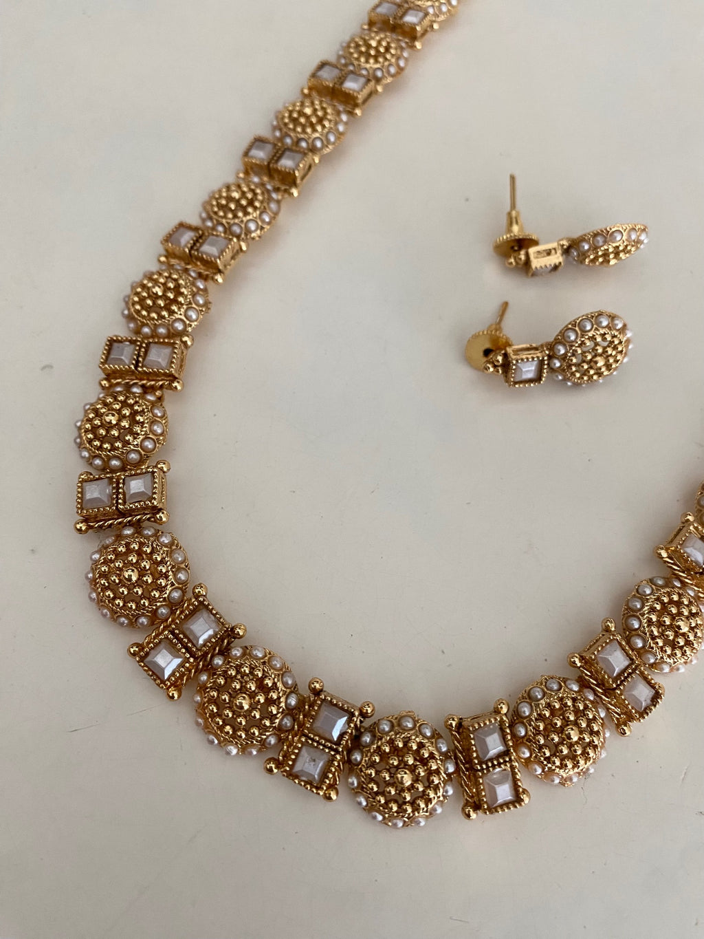 Deeba pearl mala  image 3