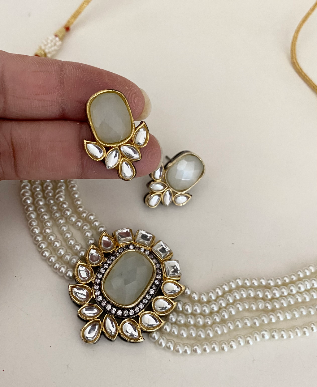 Pearl leaf image 1