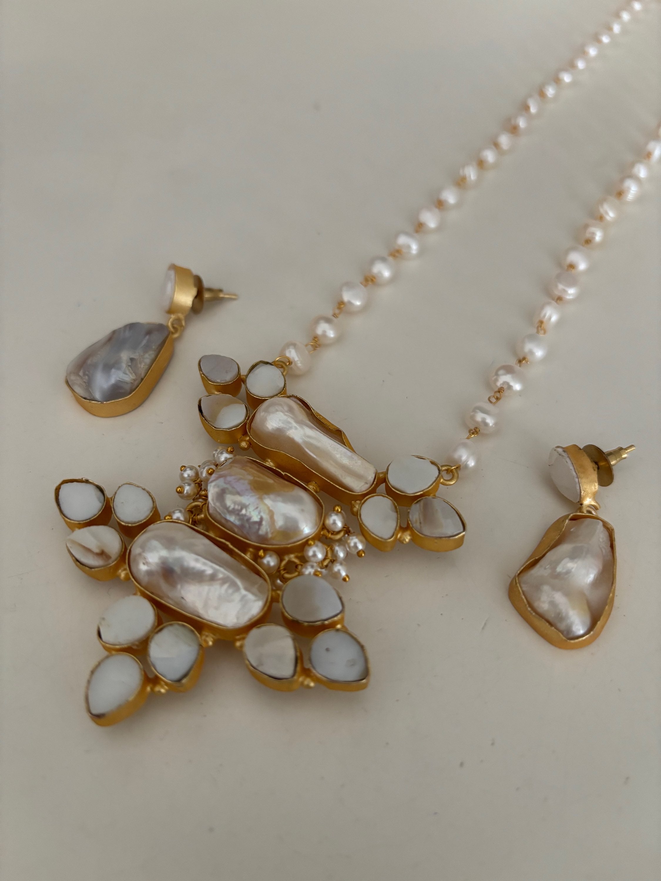 Shell mother of pearl collection  image 1