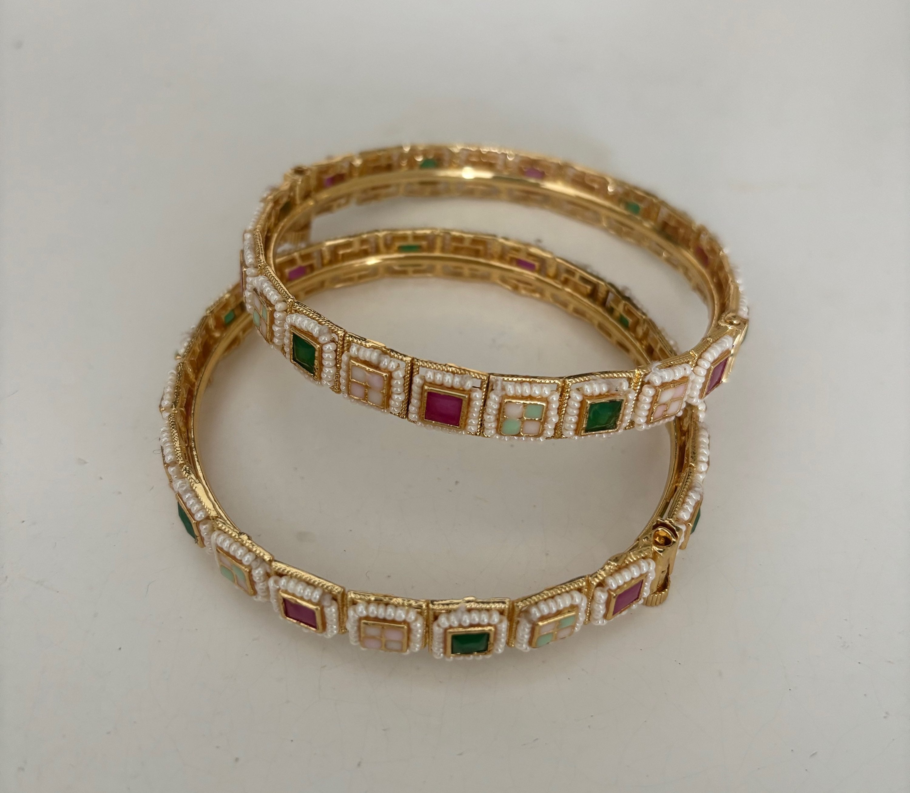 Rajwadi square pearl trim image 1