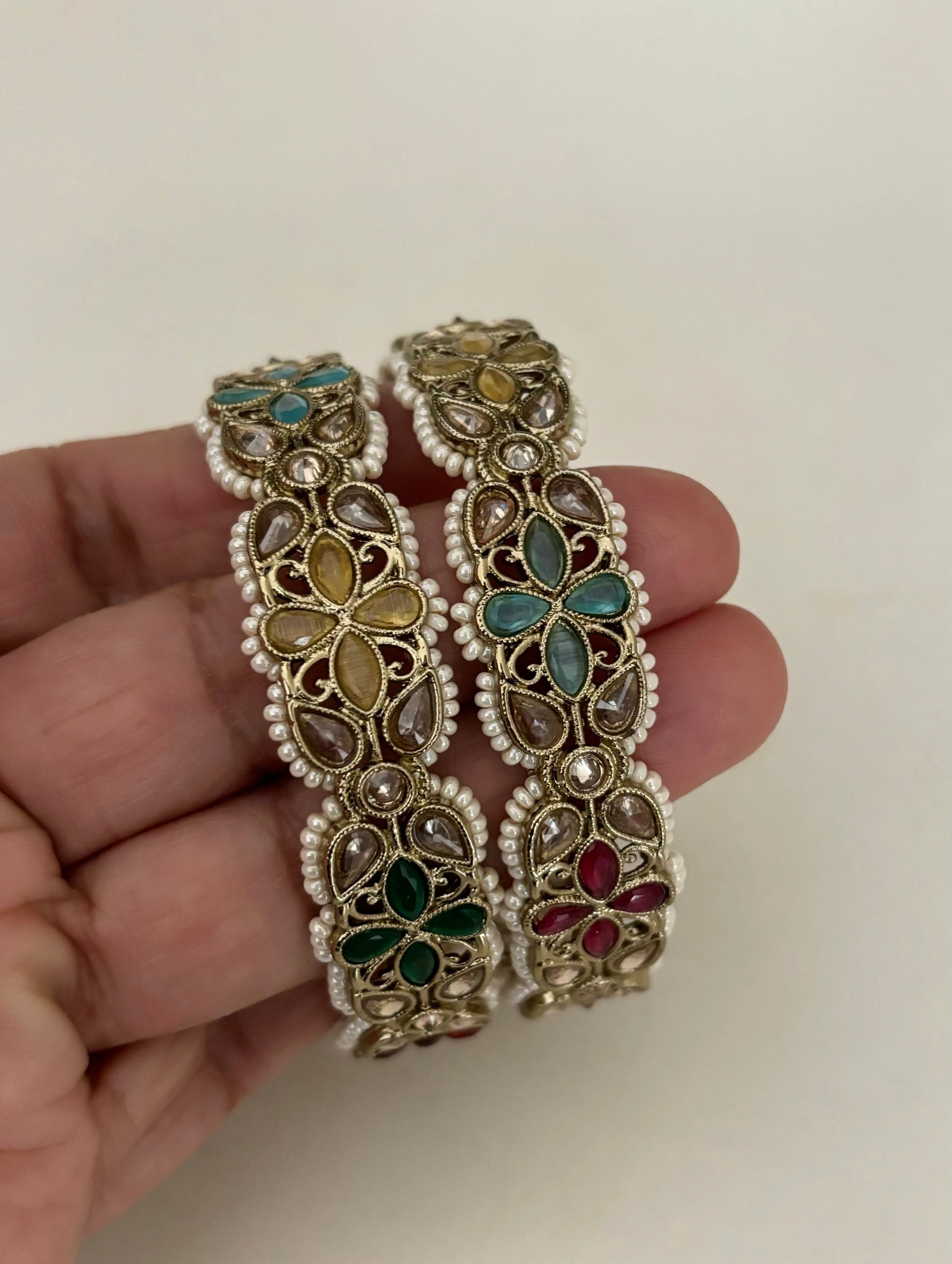 Pyara multicolour  image 1