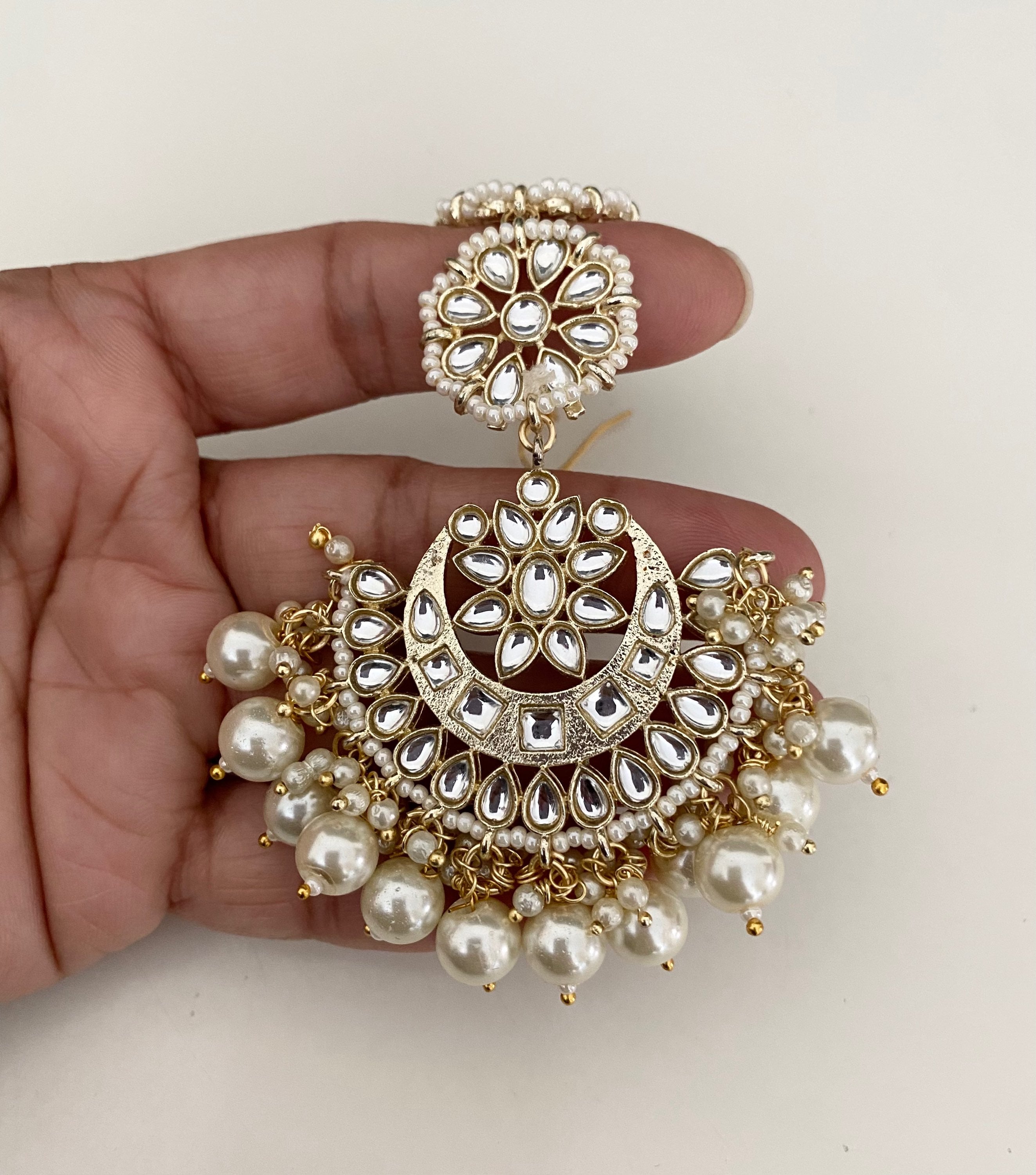 Kundan mang tikka  image 1