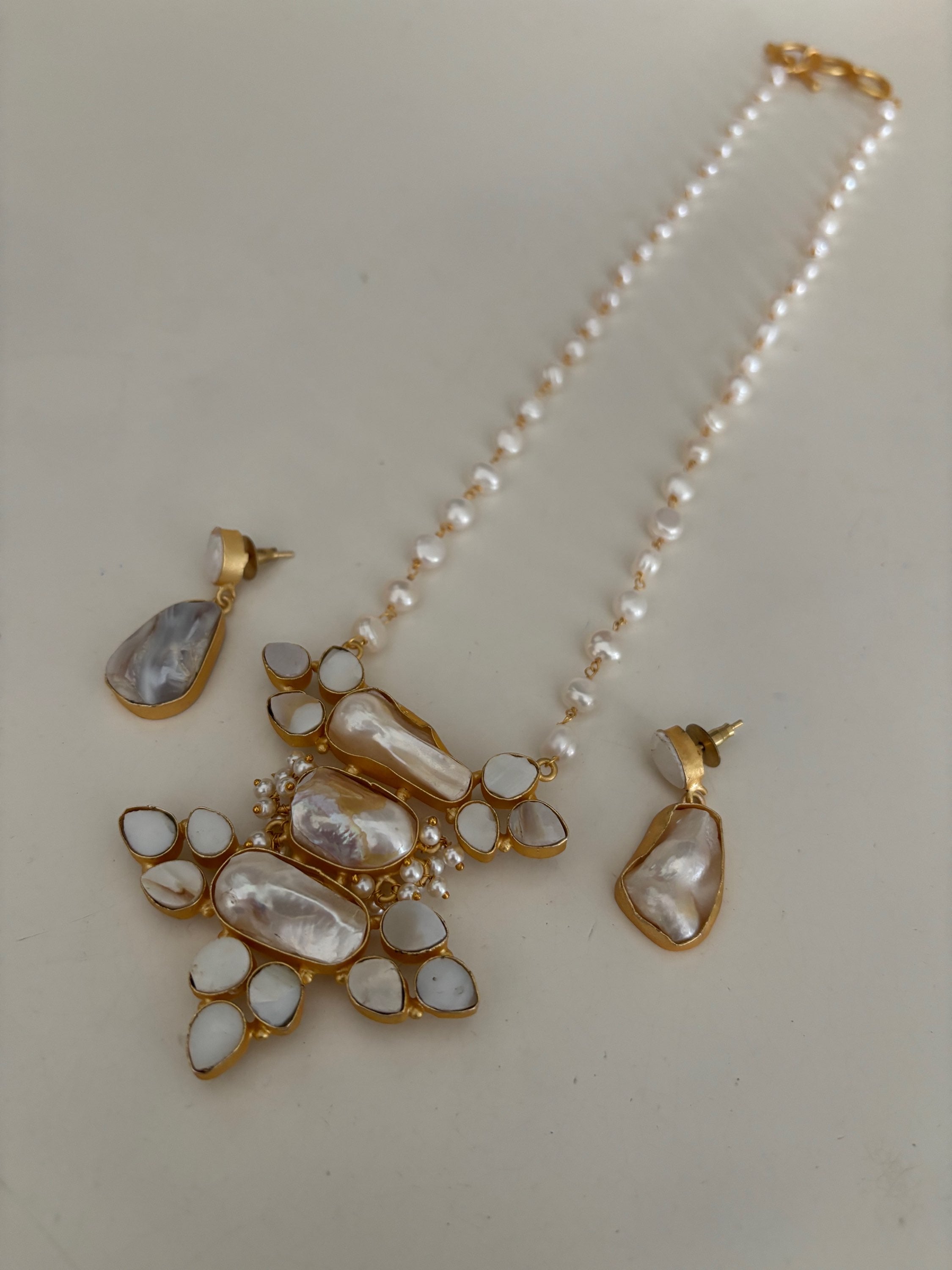 Shell mother of pearl collection  image 0