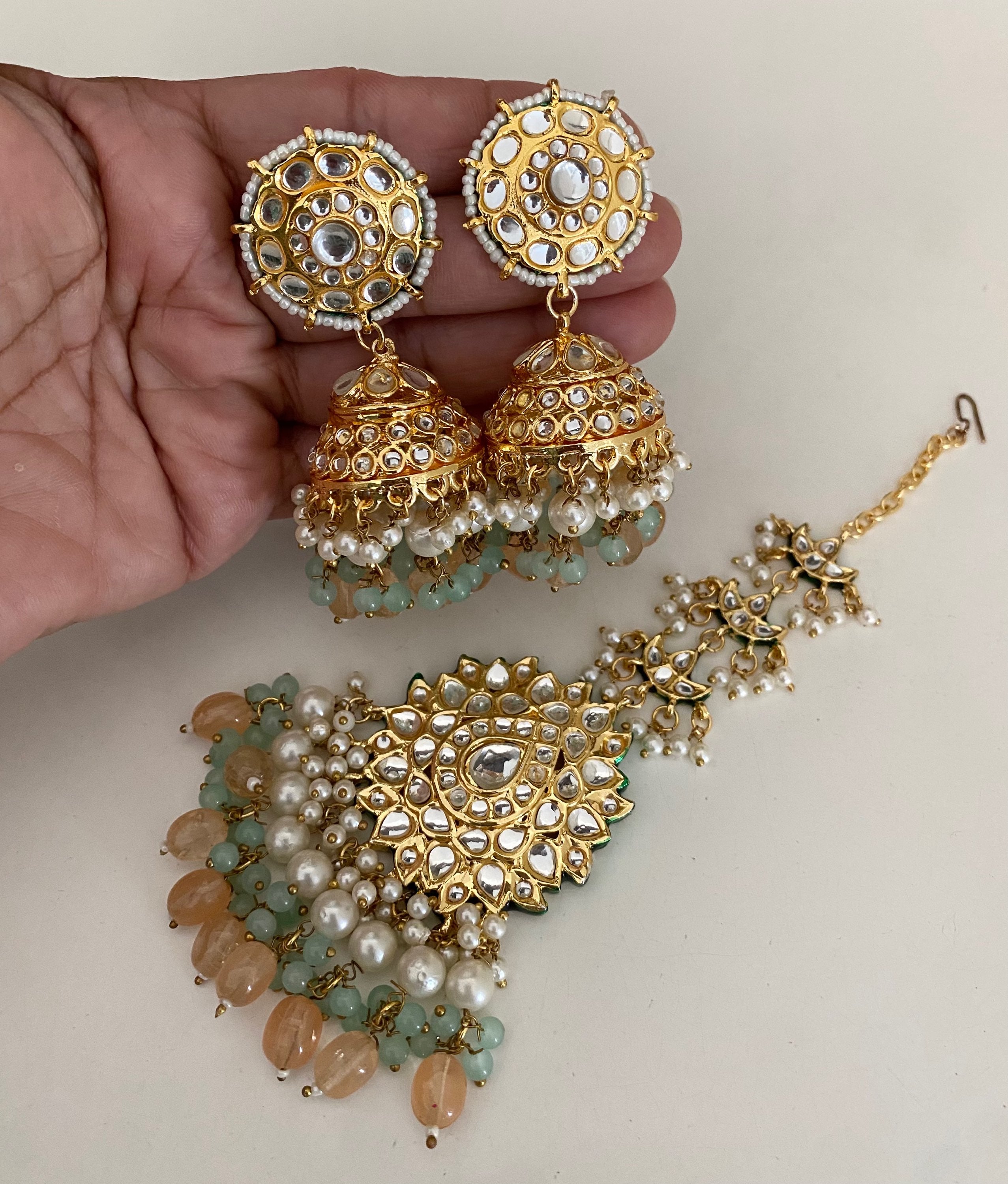 Jhumka with mang tikka image 0
