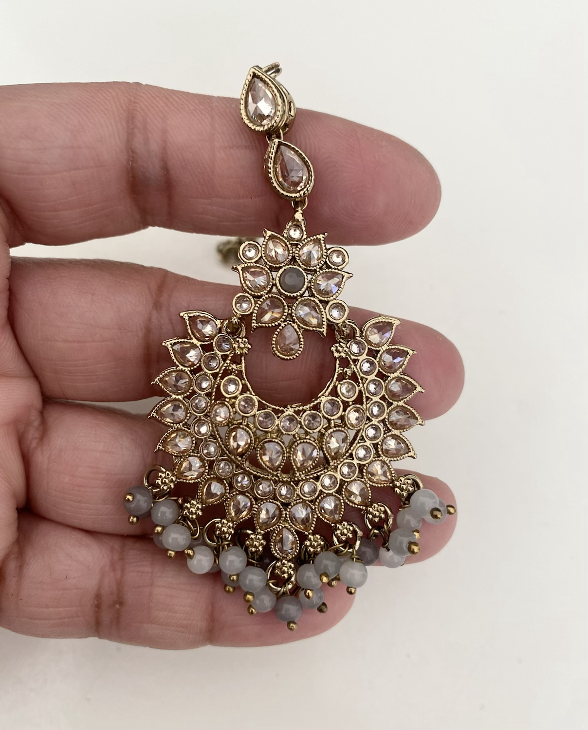 Antique grey bead drop  image 0