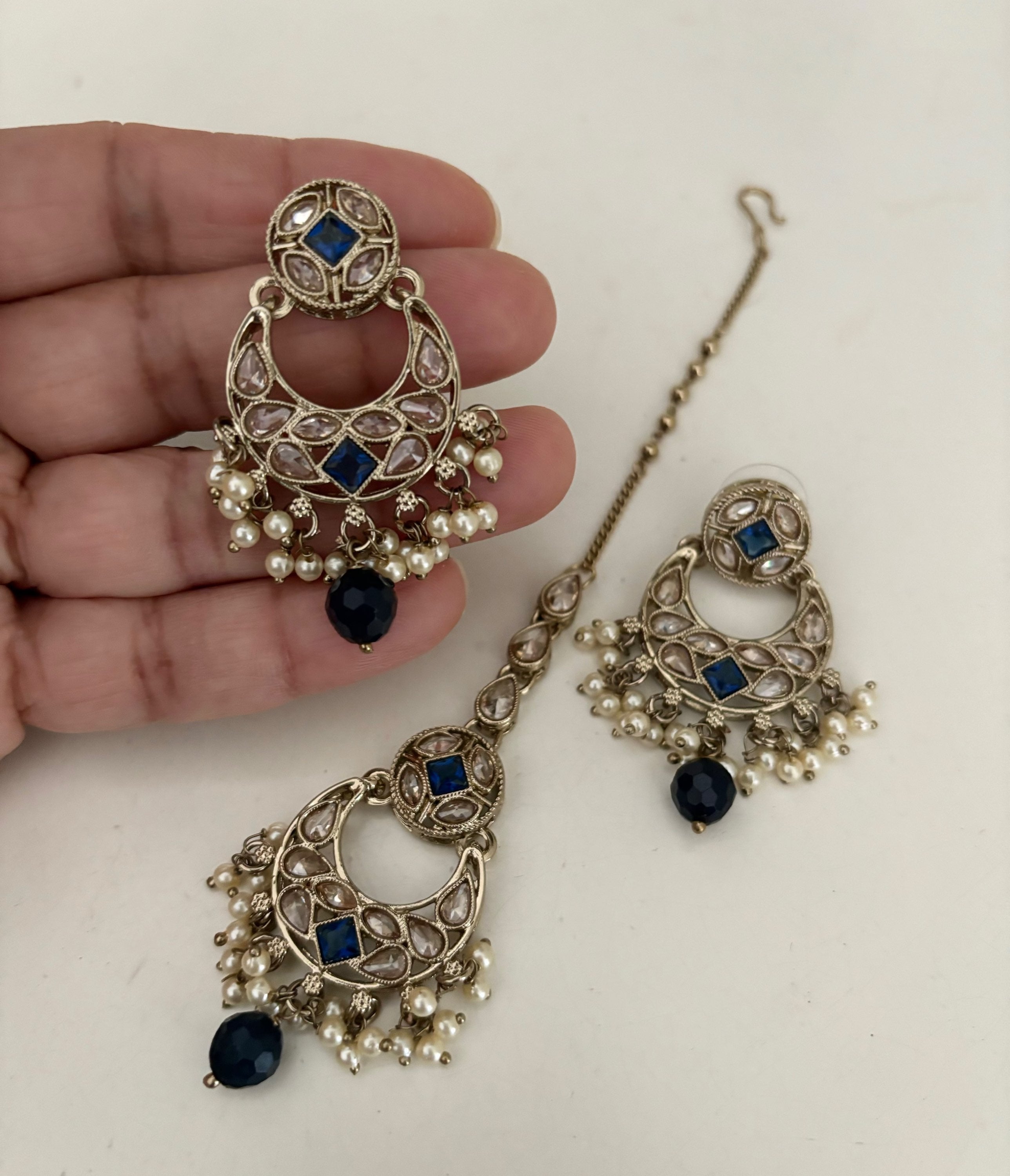 Gunjan (navy blue) image 0
