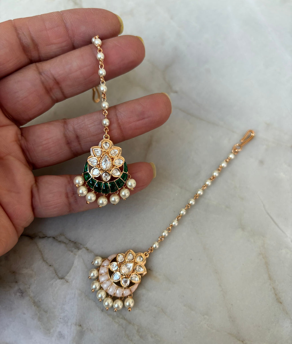 Glass kundan tikli  image 1
