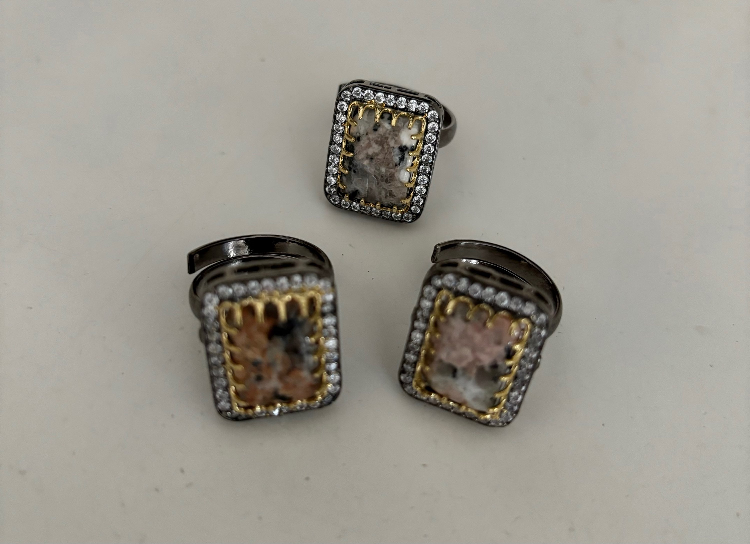 Ombre size adjustable ring  image 1