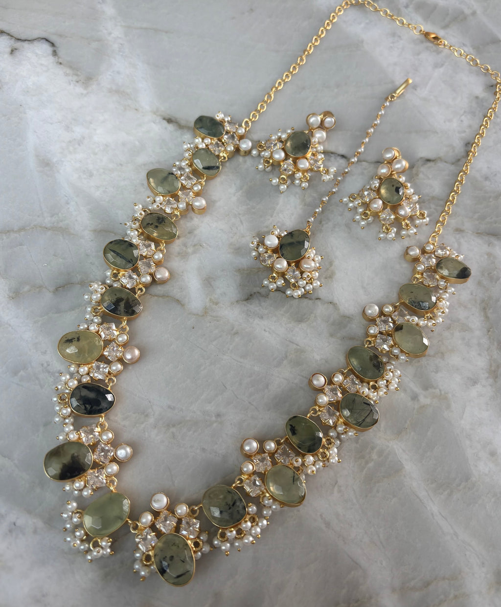 IH precious Prehnite image 1