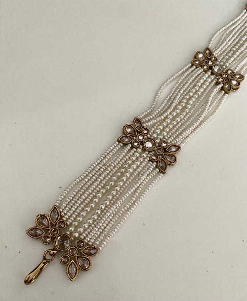 Bow pearl headband  image 1