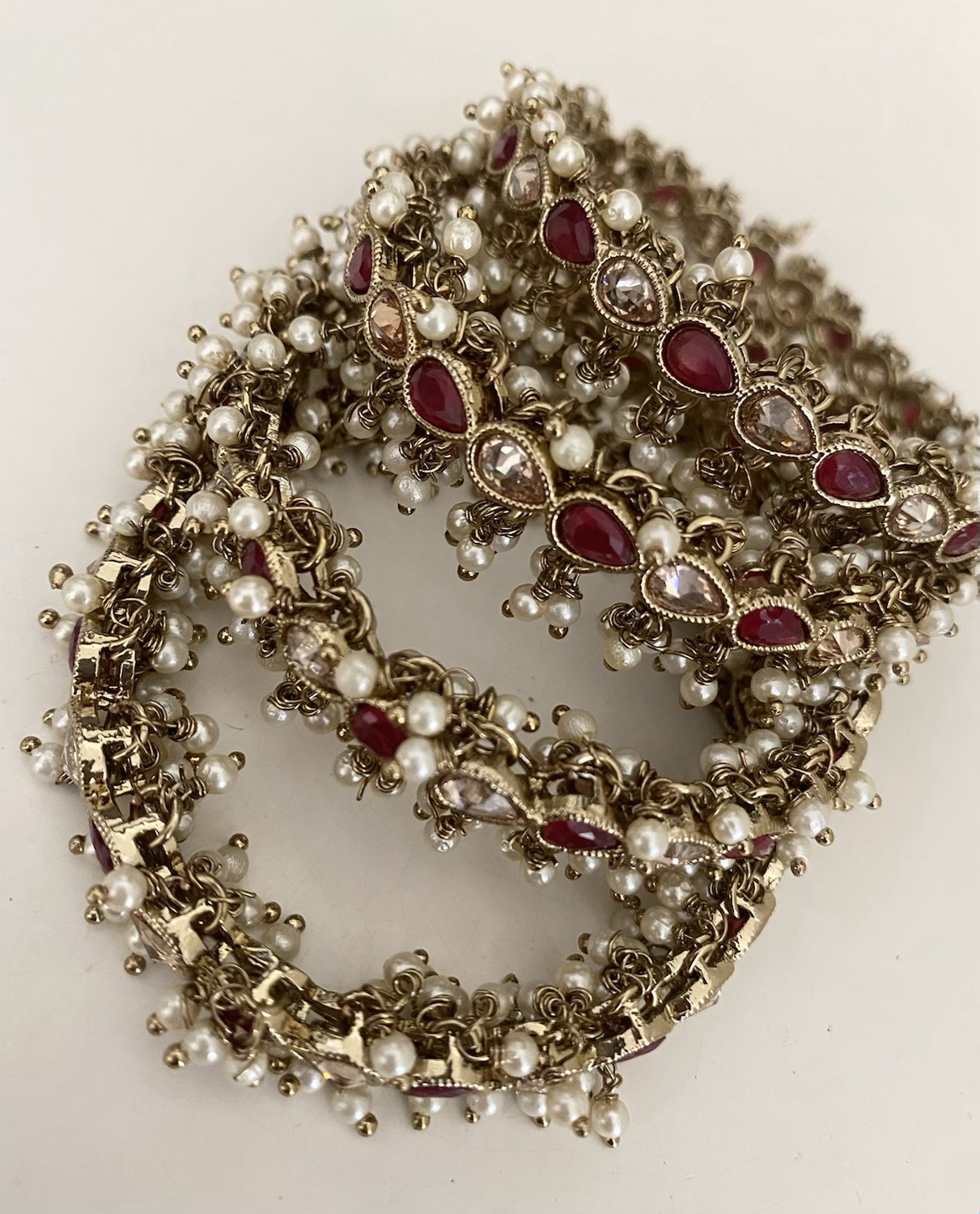Tear drop pearl trim (maroon/ dark red) image 2