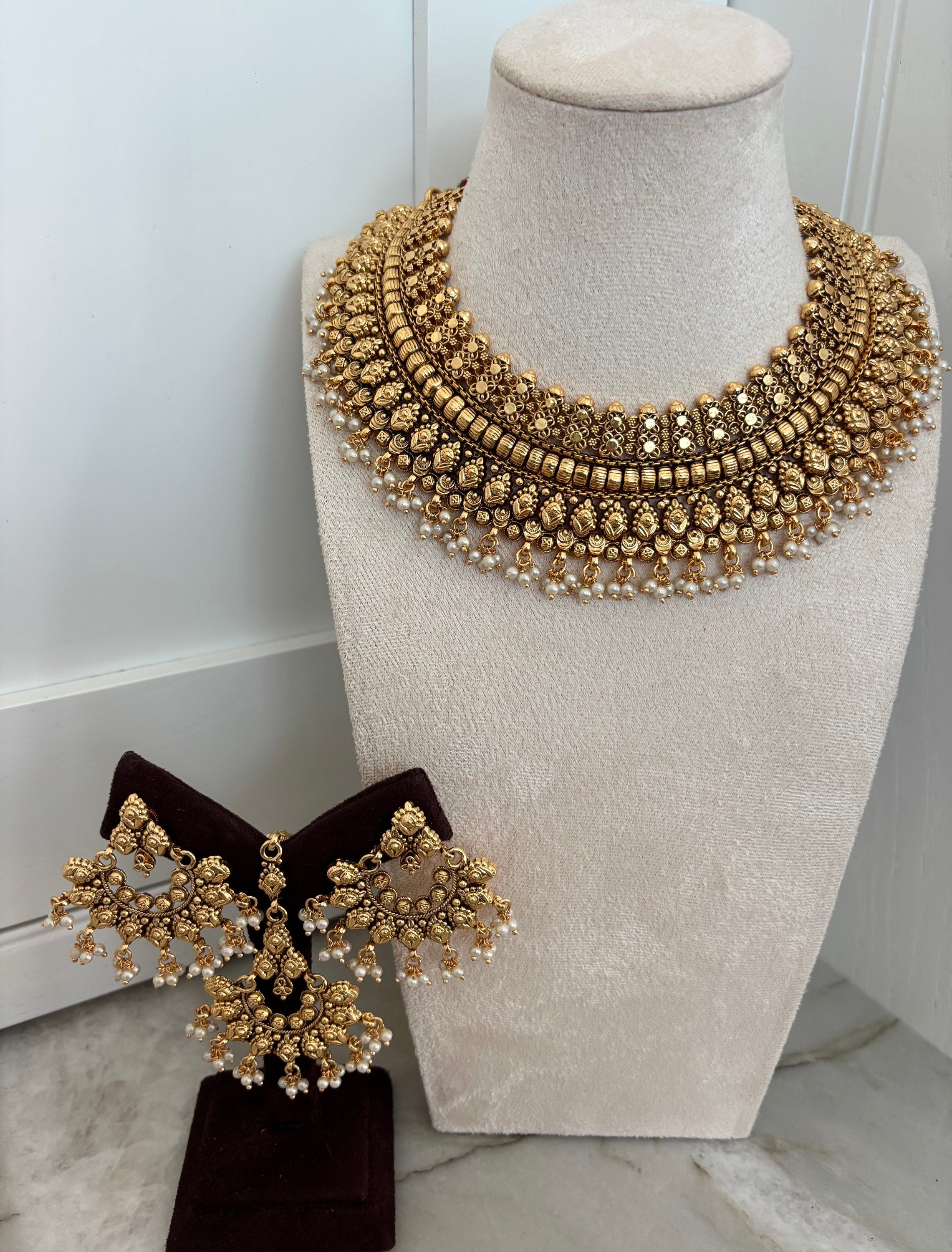 Vintage Madhu (Pearl) image 0