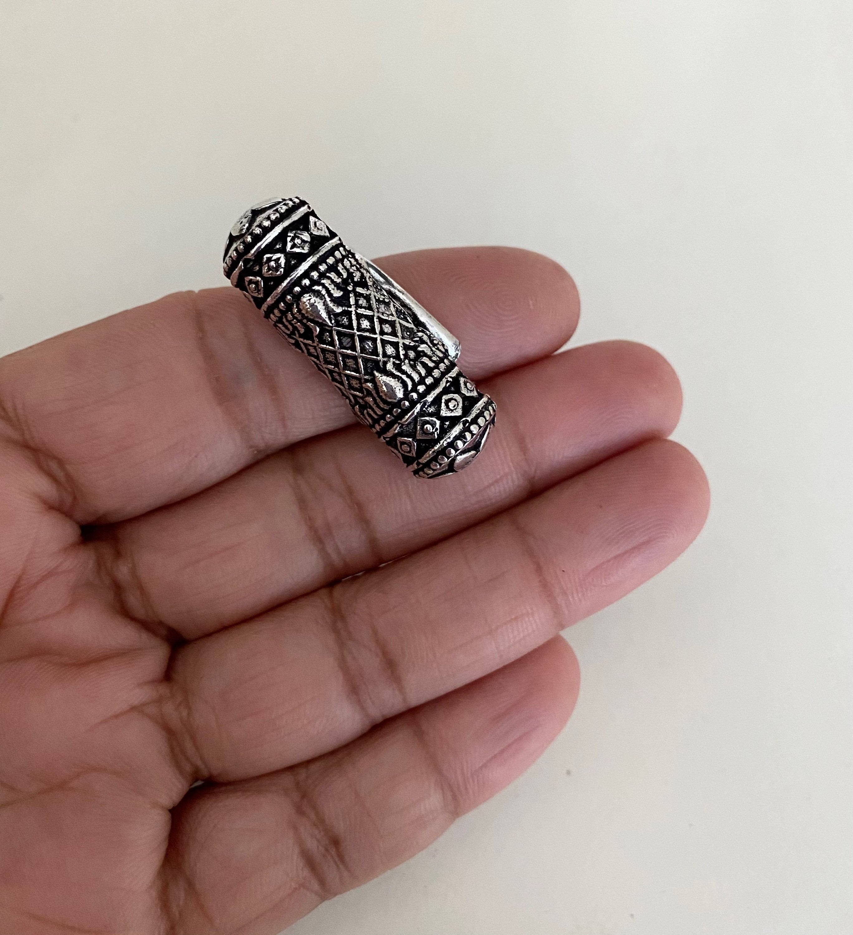 Tabeez finger ring  image 1