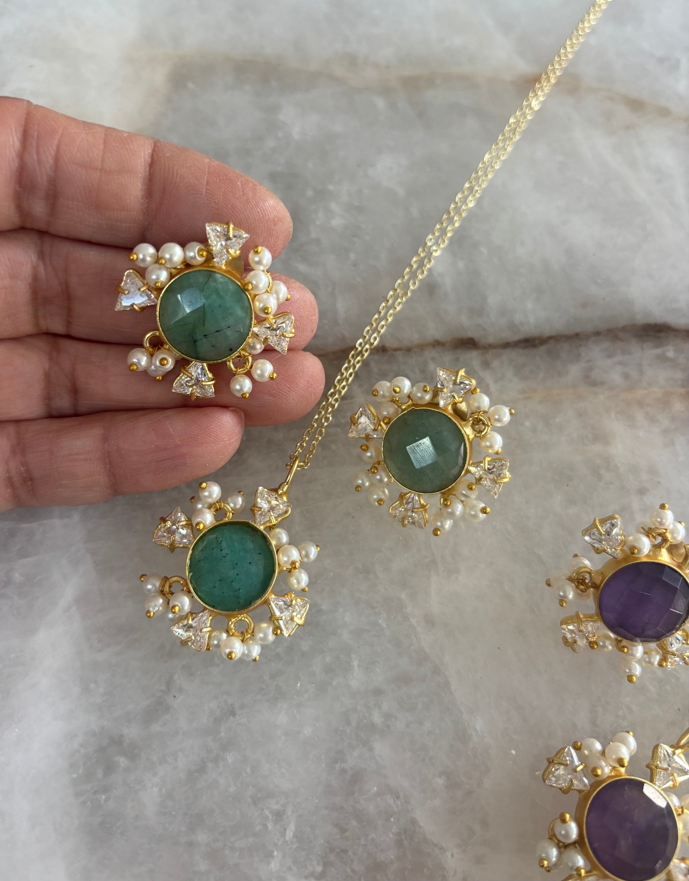Precious pendant set  image 1