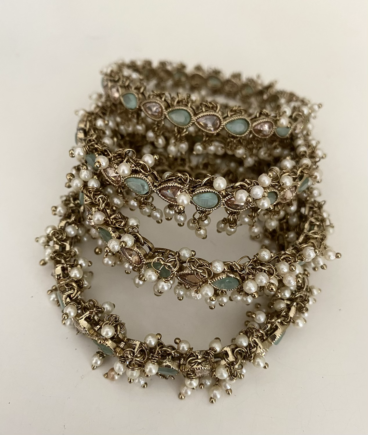 Tear drop pearl trim (light minty blue) image 1