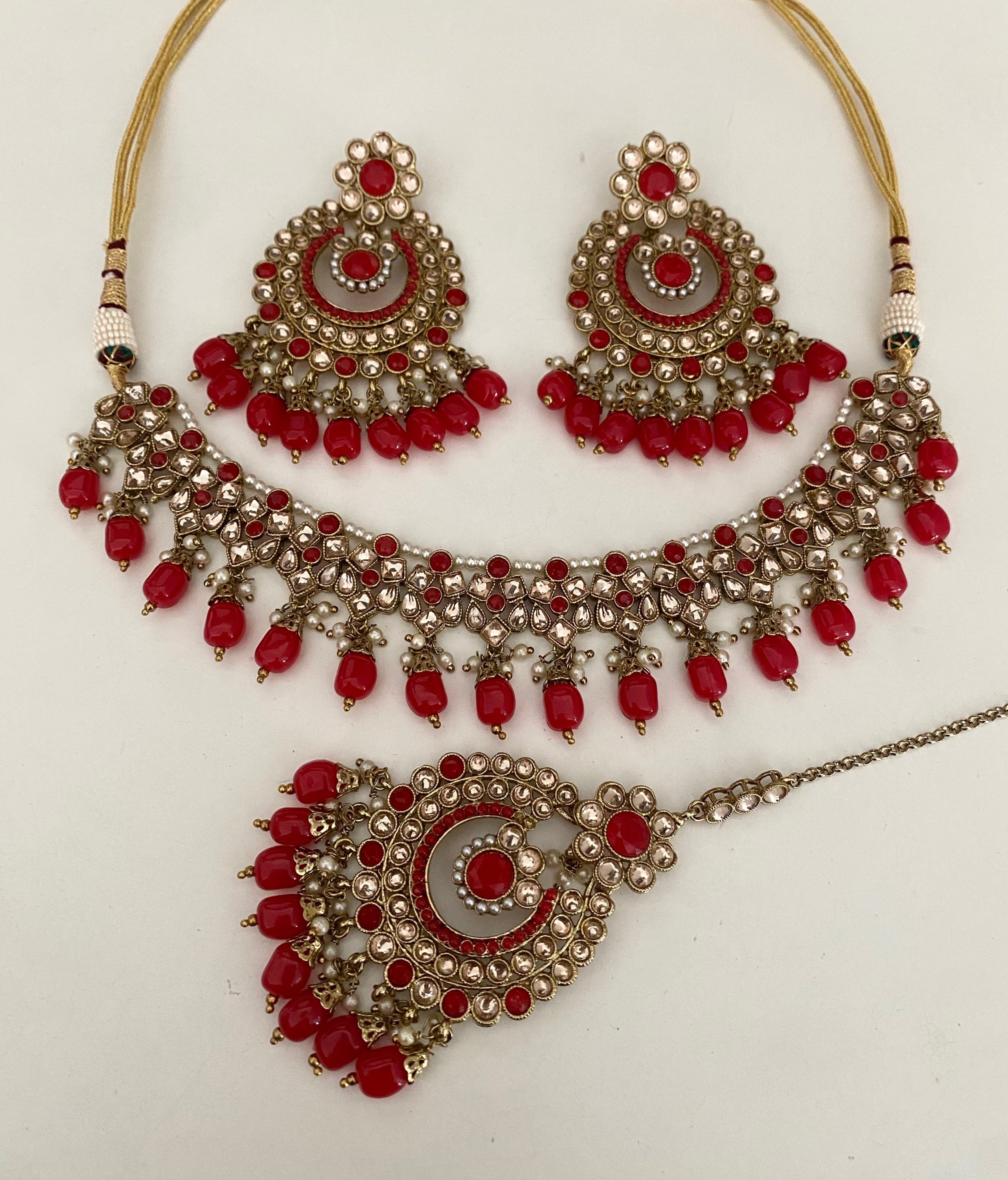 Niha (red bead drop) image 0