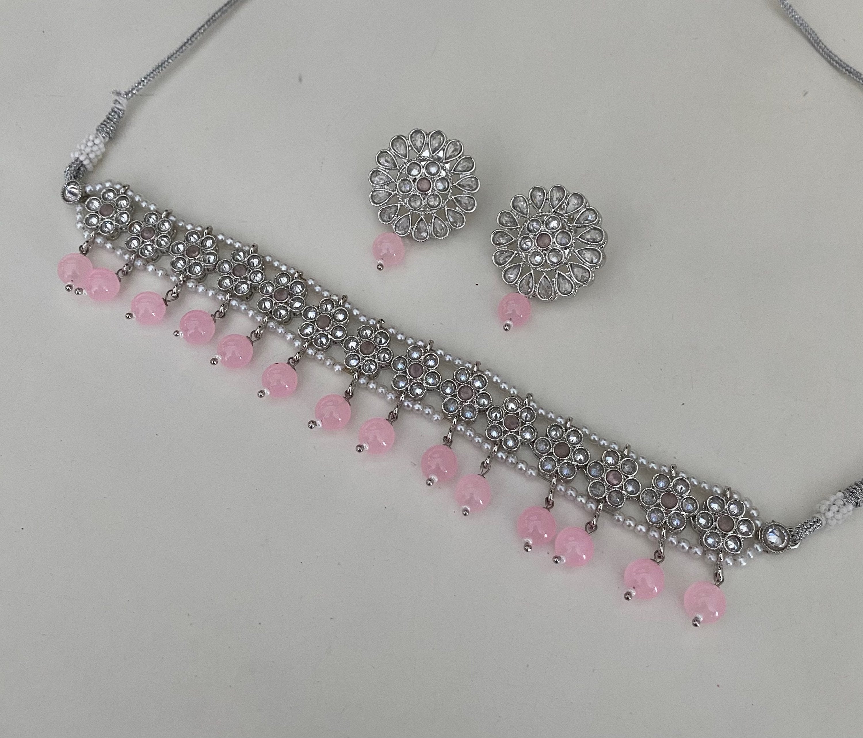 Flower choker  image 0