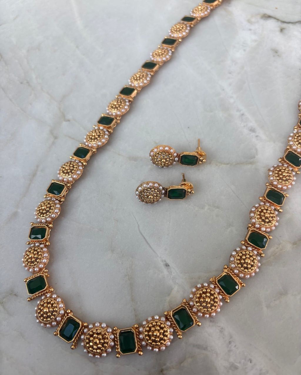 Deeba (green) image 2